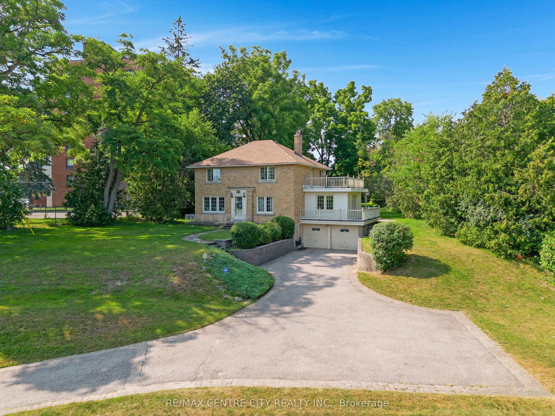 272 Sheldon Avenue N, Kitchener, Waterloo ON N2A 1G7 272 Sheldon Avenue N, Kitchener, Waterloo ON N2A 1G7