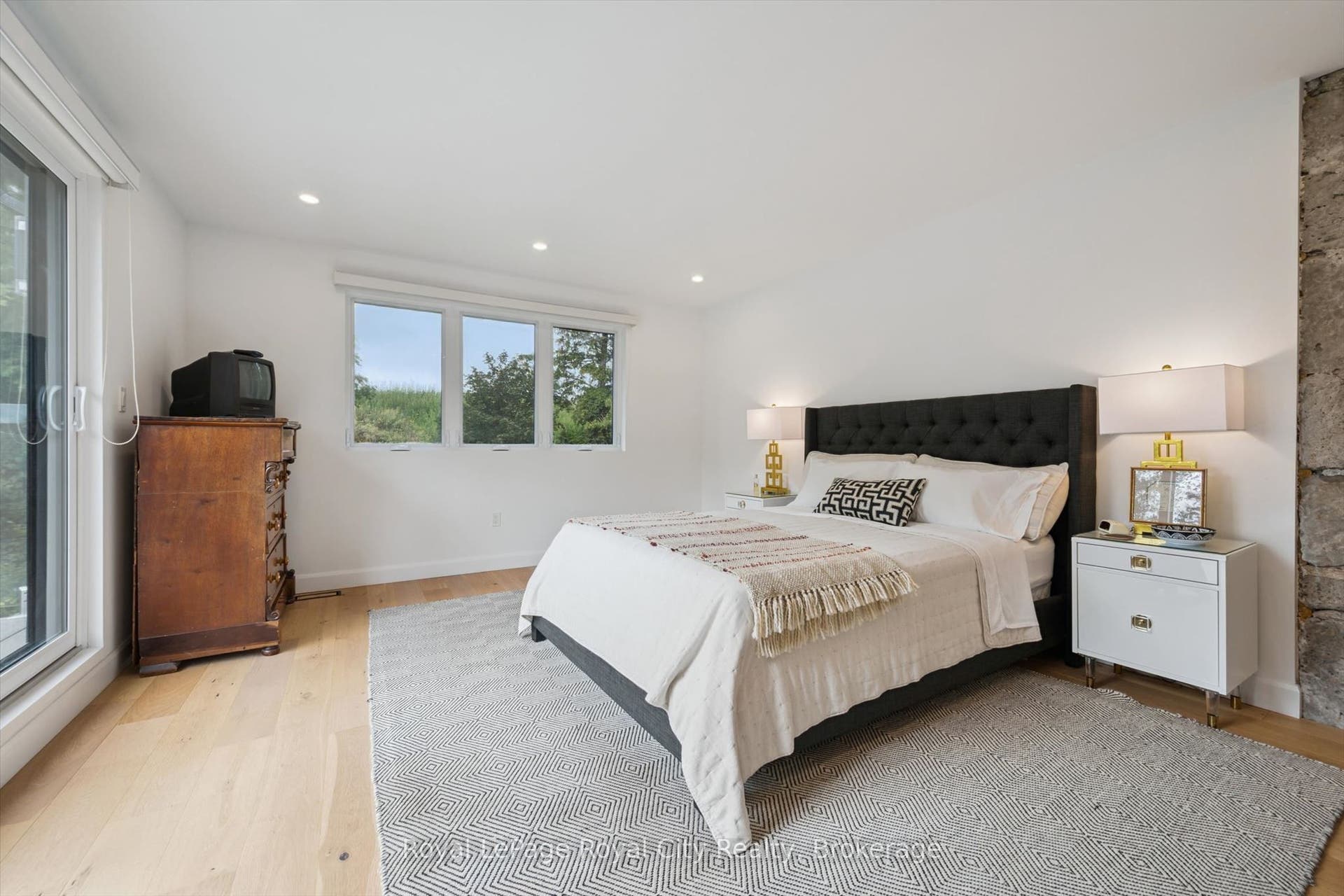 6550 Gerrie Road, Centre Wellington, Wellington ON N0B 1S0 6550 Gerrie Road, Centre Wellington, Wellington ON N0B 1S0