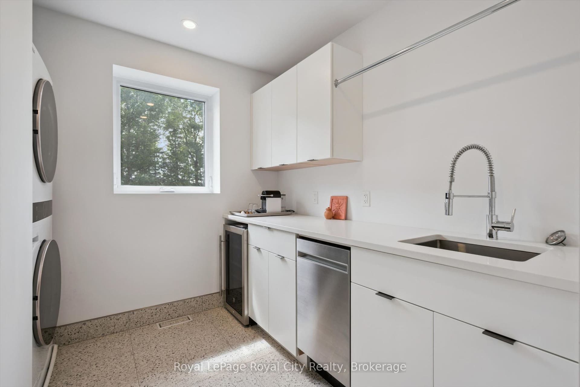 6550 Gerrie Road, Centre Wellington, Wellington ON N0B 1S0 6550 Gerrie Road, Centre Wellington, Wellington ON N0B 1S0