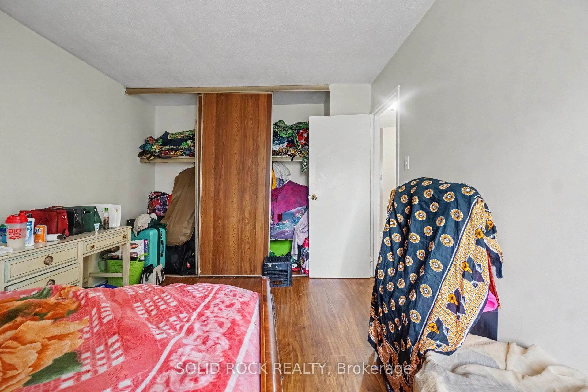 1735 Meadowbrook Road, #71, Cyrville - Carson Grove - Pineview, Ottawa ON K1B 4W6 1735 Meadowbrook Road, #71, Cyrville - Carson Grove - Pineview, Ottawa ON K1B 4W6