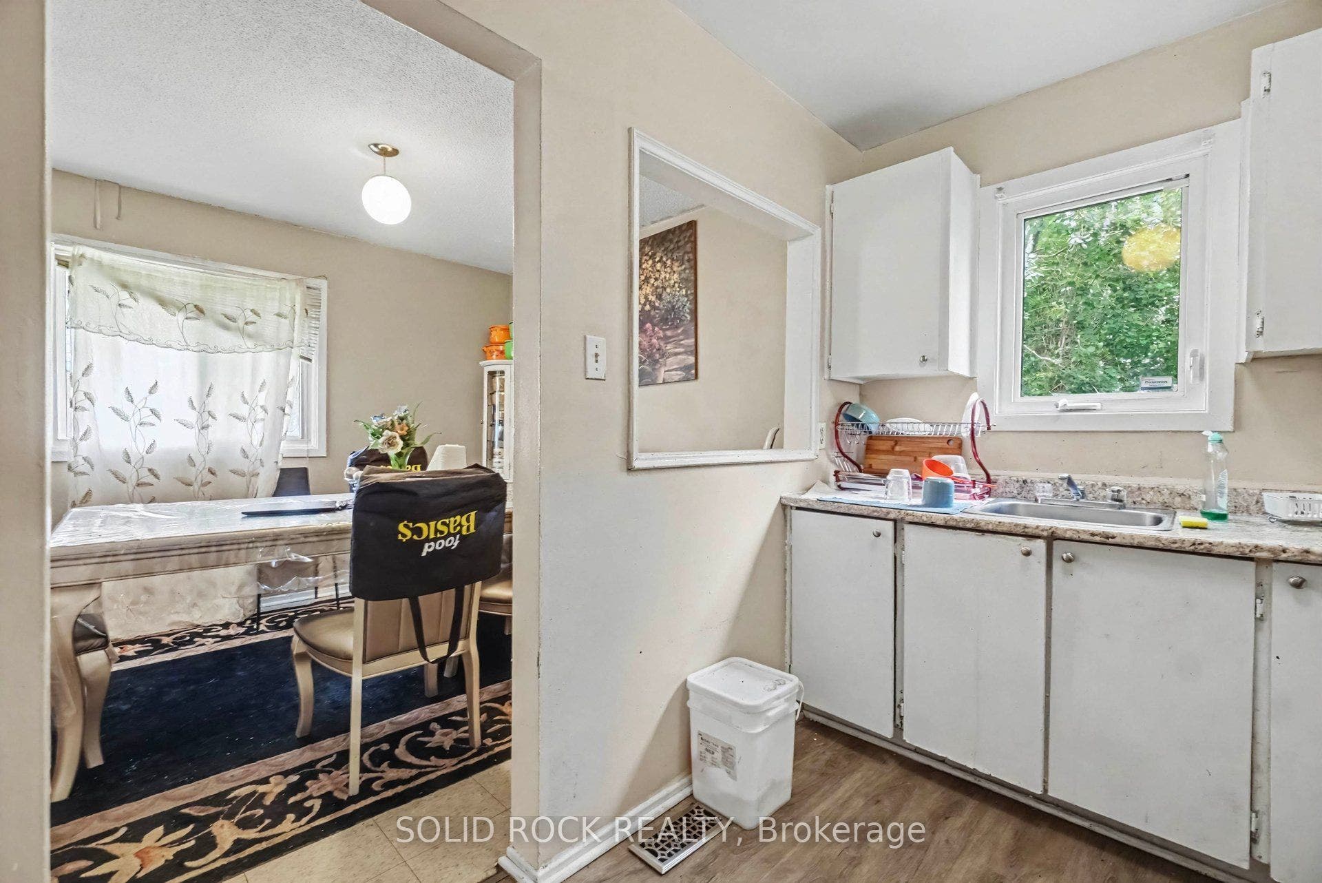 1735 Meadowbrook Road, #71, Cyrville - Carson Grove - Pineview, Ottawa ON K1B 4W6 1735 Meadowbrook Road, #71, Cyrville - Carson Grove - Pineview, Ottawa ON K1B 4W6