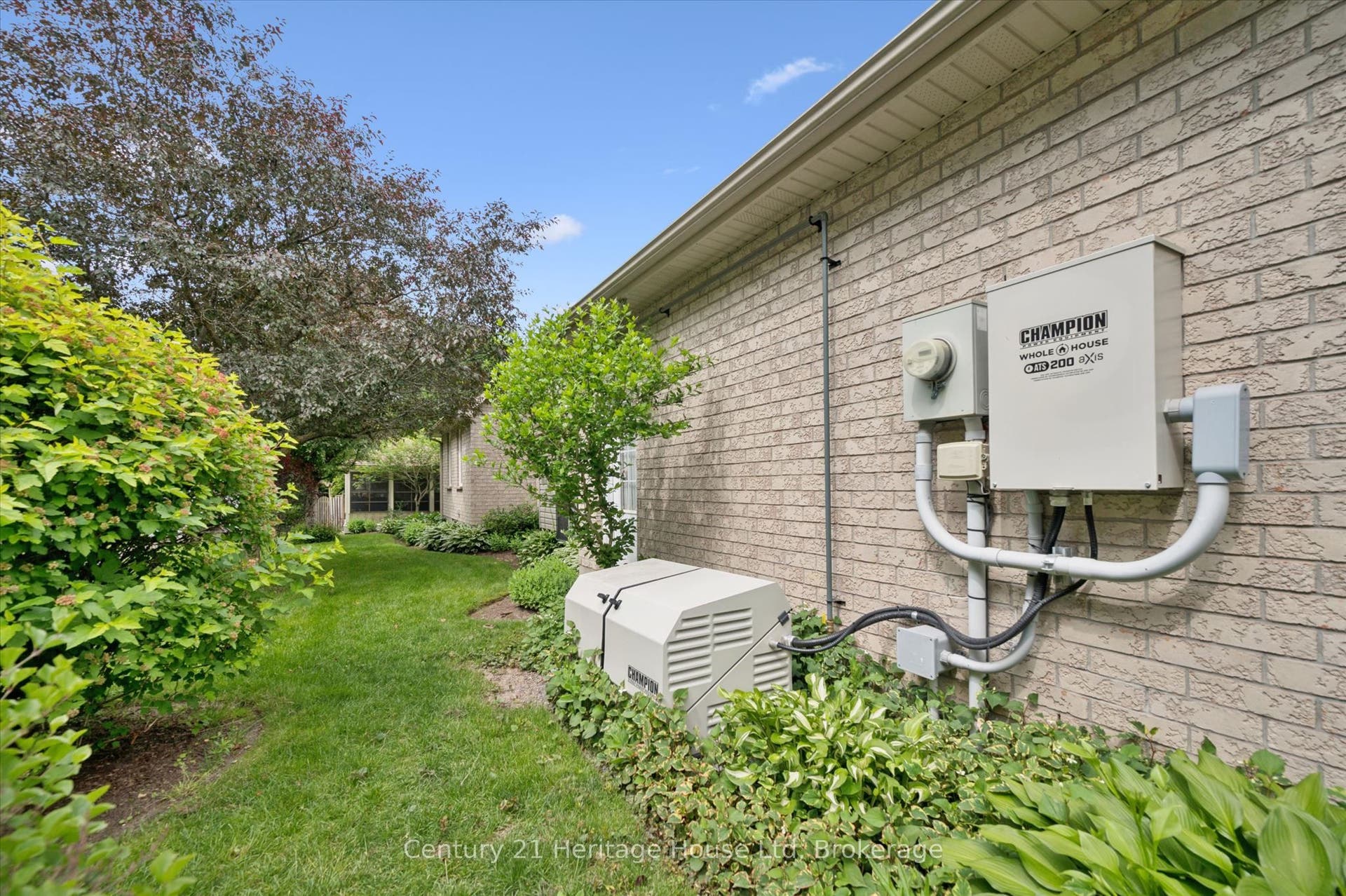 545 Athol Street, Centre Wellington, Wellington ON N1M 3T6 545 Athol Street, Centre Wellington, Wellington ON N1M 3T6