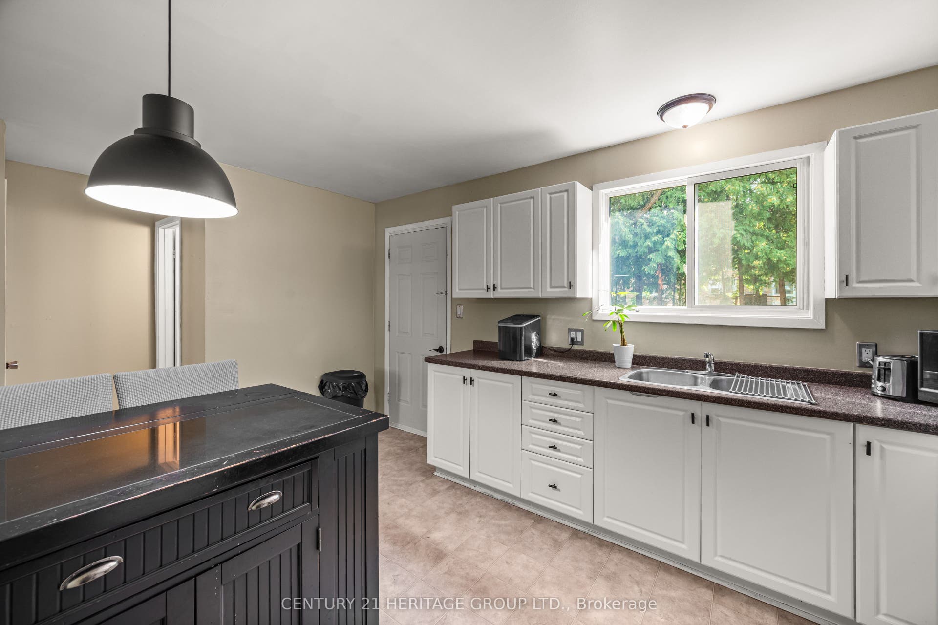 173 Rosemund Crescent, Kingston, Frontenac ON K7M 6Z2 173 Rosemund Crescent, Kingston, Frontenac ON K7M 6Z2