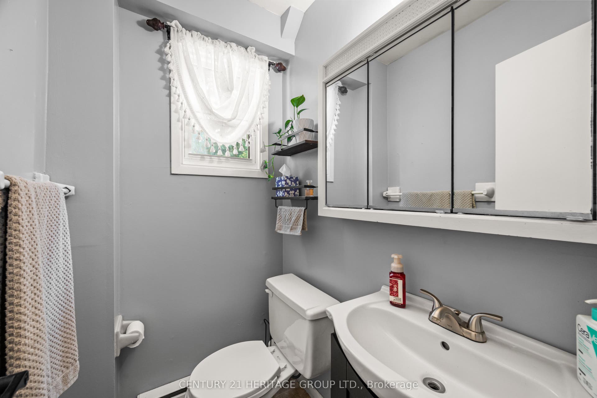 173 Rosemund Crescent, Kingston, Frontenac ON K7M 6Z2 173 Rosemund Crescent, Kingston, Frontenac ON K7M 6Z2