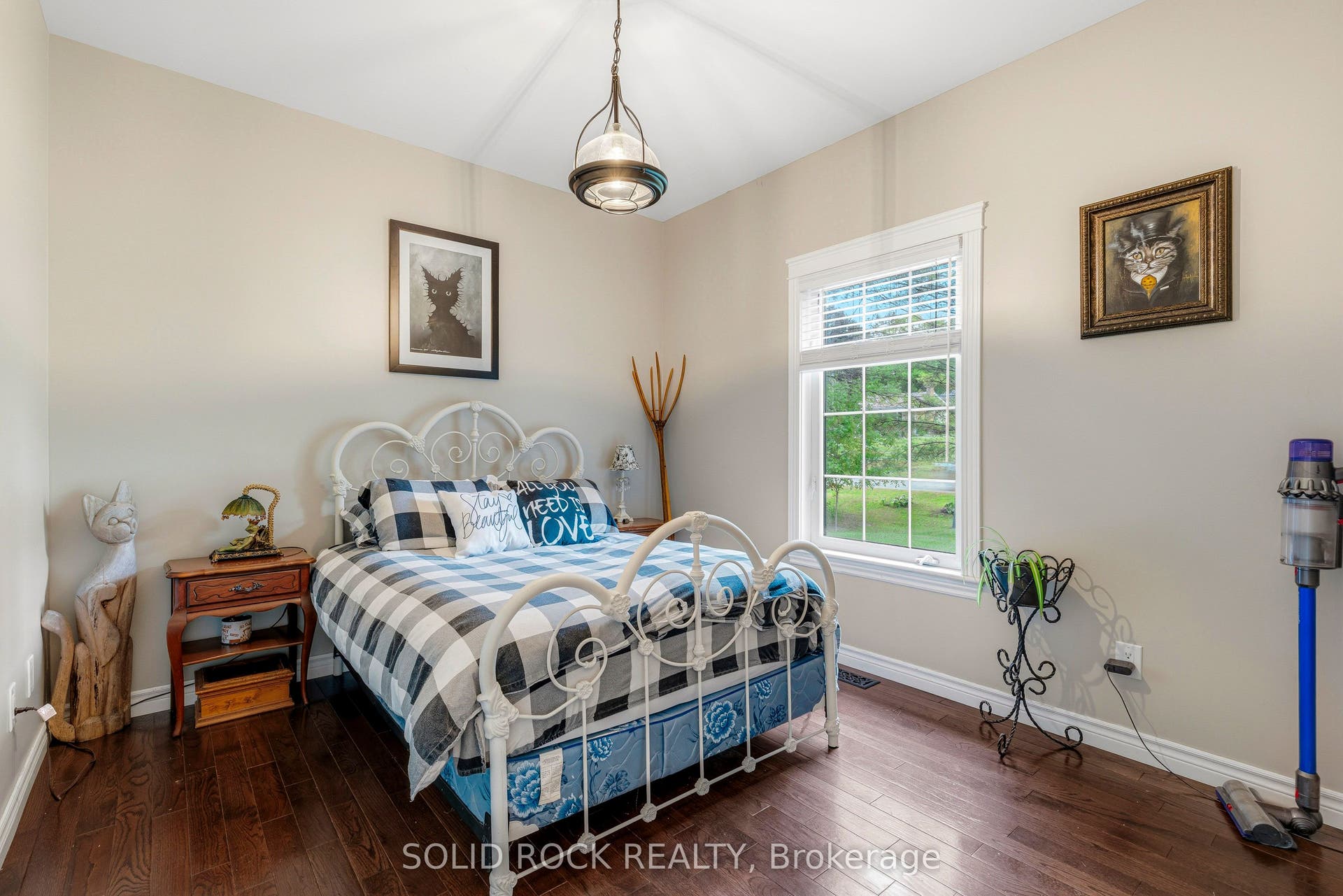 717 Upper Oak Leaf Road, Athens, Leeds And Grenville ON K0E 1B0 Second bedroom, also on the main floor.