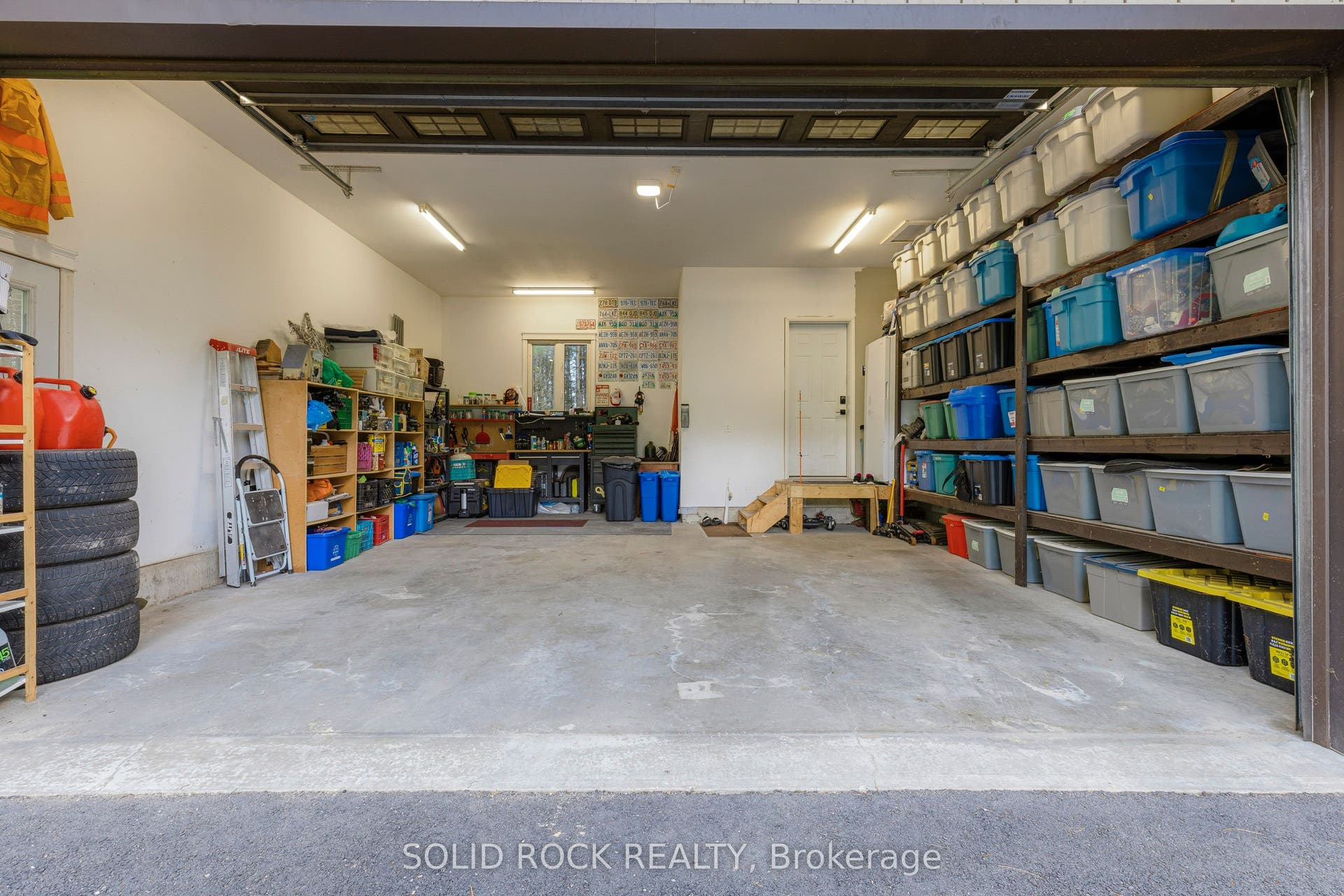 717 Upper Oak Leaf Road, Athens, Leeds And Grenville ON K0E 1B0 Spacious double garage for ample storage.