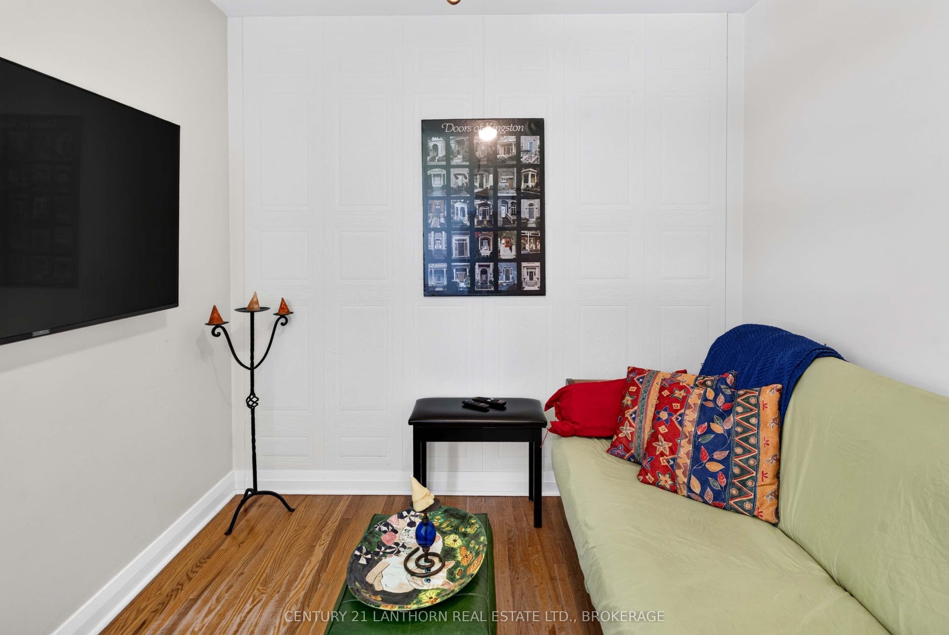 244 Yonge Street, Kingston, Frontenac ON K7M 1G5