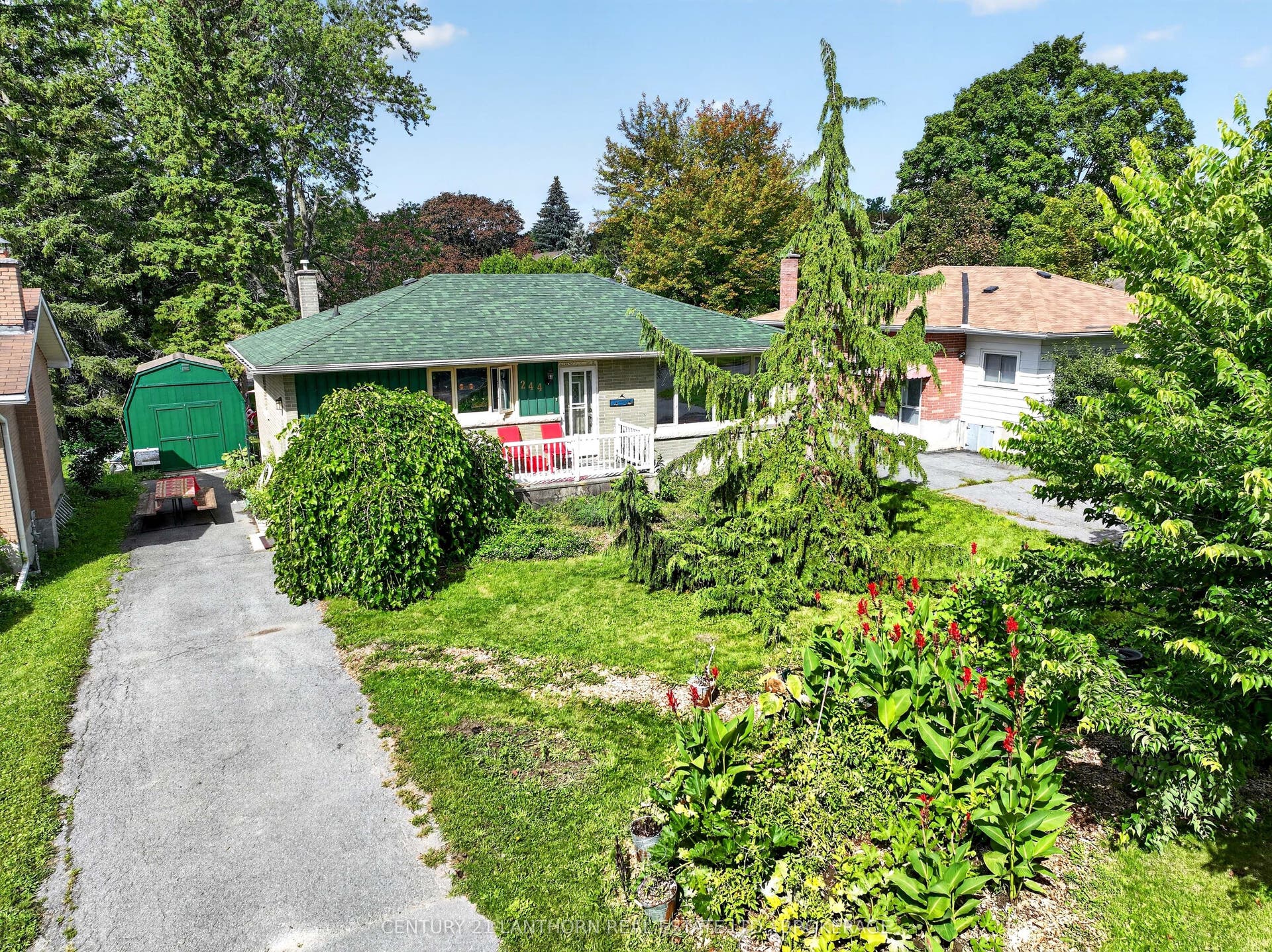 244 Yonge Street, Kingston, Frontenac ON K7M 1G5