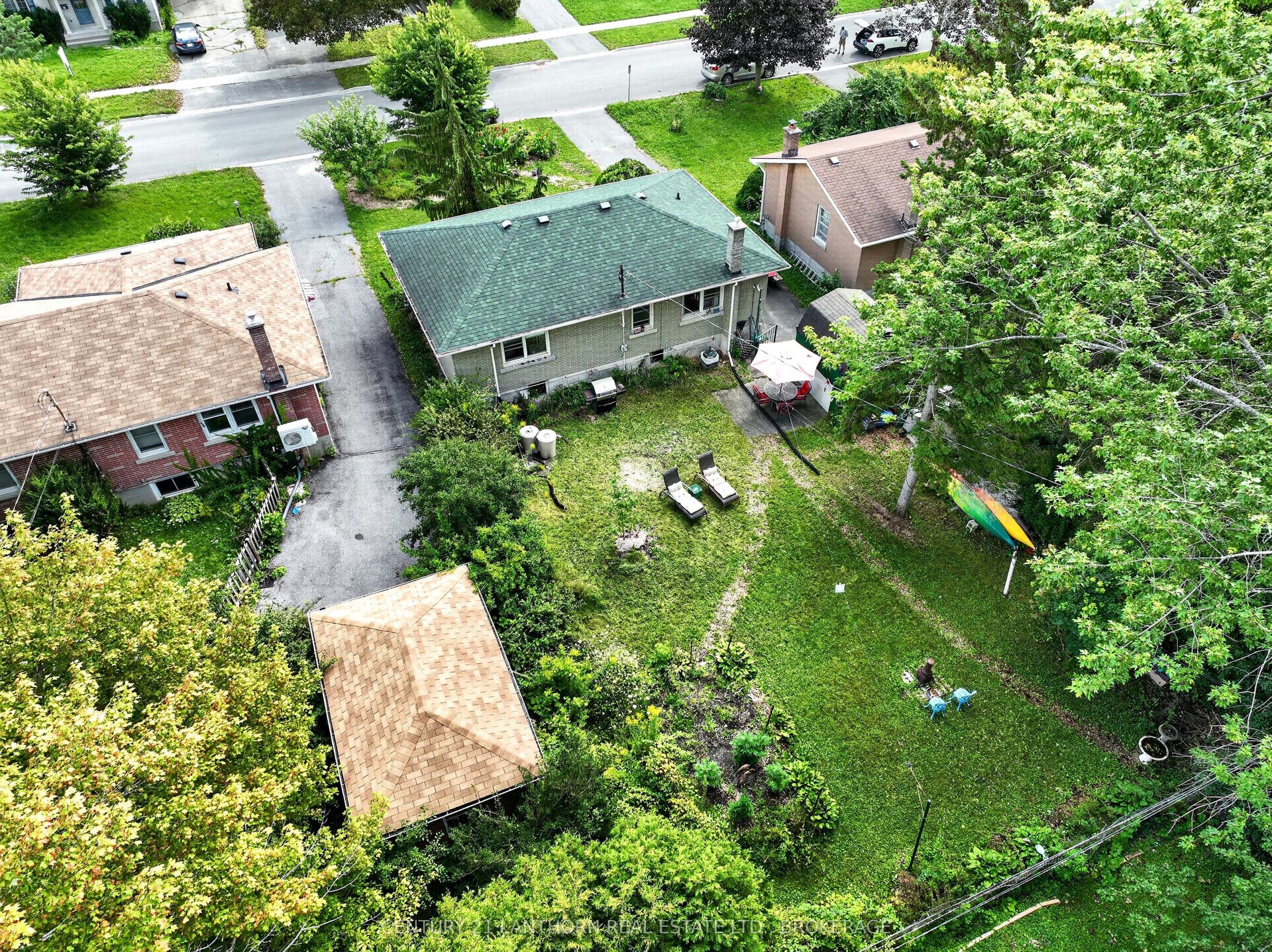 244 Yonge Street, Kingston, Frontenac ON K7M 1G5