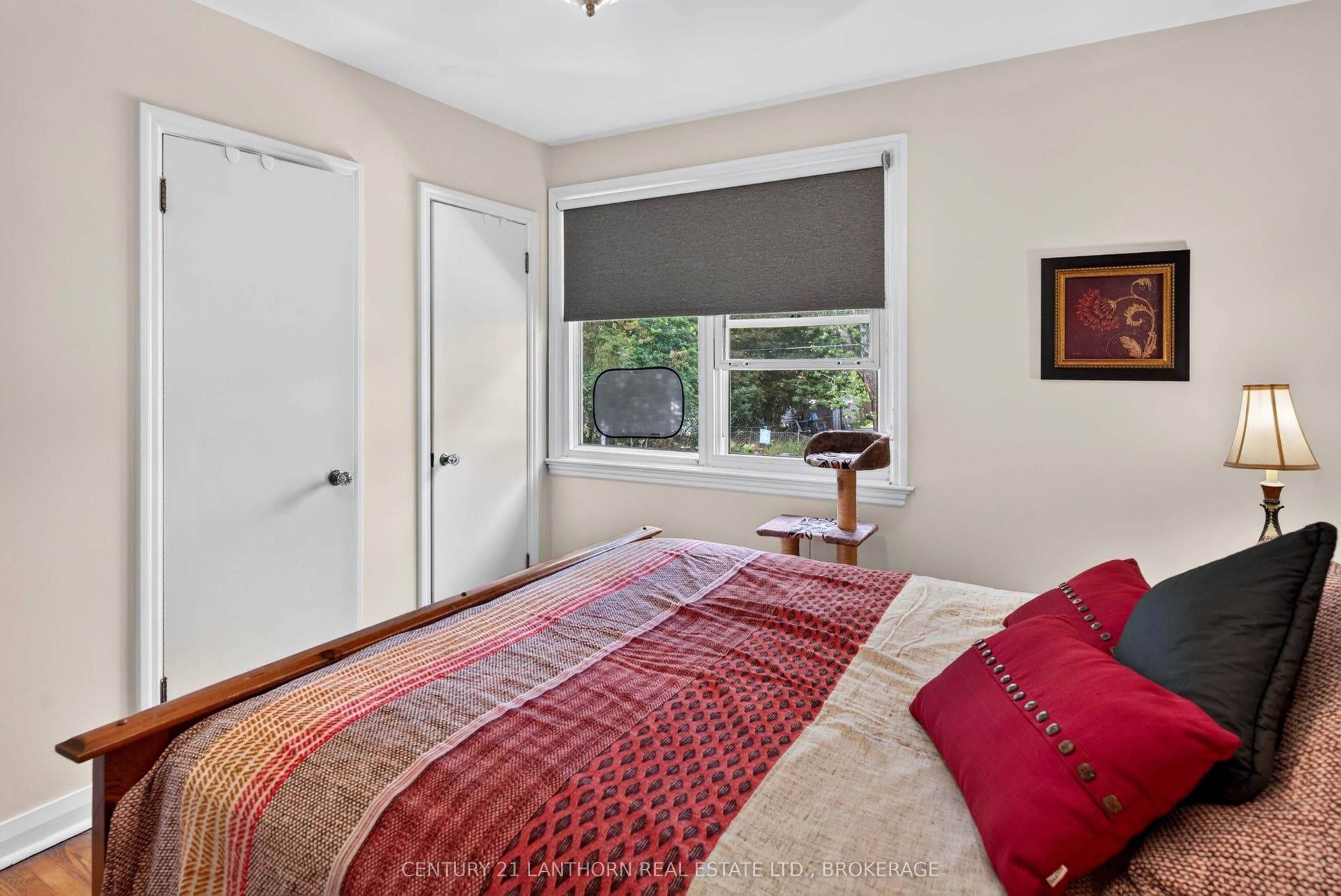 244 Yonge Street, Kingston, Frontenac ON K7M 1G5