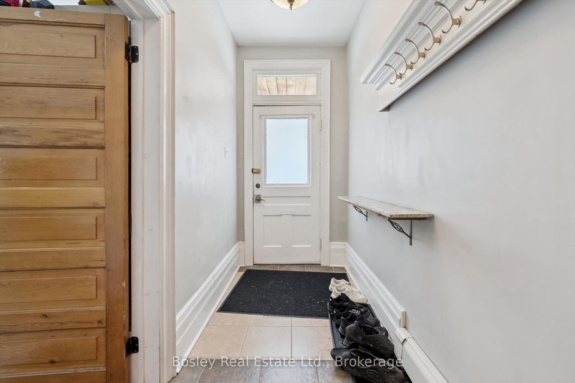 10 Ontario Street, Guelph, Wellington ON N1E 3B1 10 Ontario Street, Guelph, Wellington ON N1E 3B1