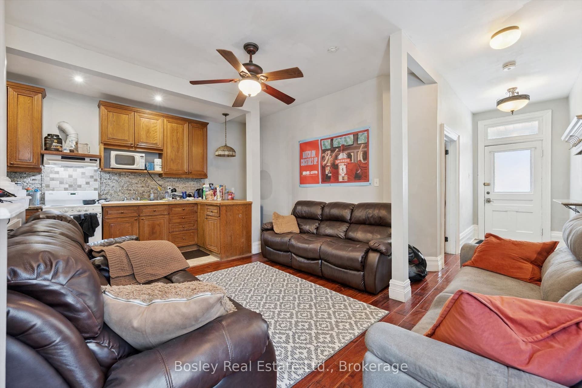 10 Ontario Street, Guelph, Wellington ON N1E 3B1 10 Ontario Street, Guelph, Wellington ON N1E 3B1