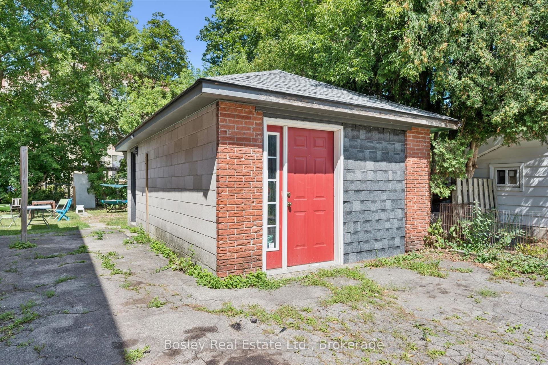 10 Ontario Street, Guelph, Wellington ON N1E 3B1 10 Ontario Street, Guelph, Wellington ON N1E 3B1