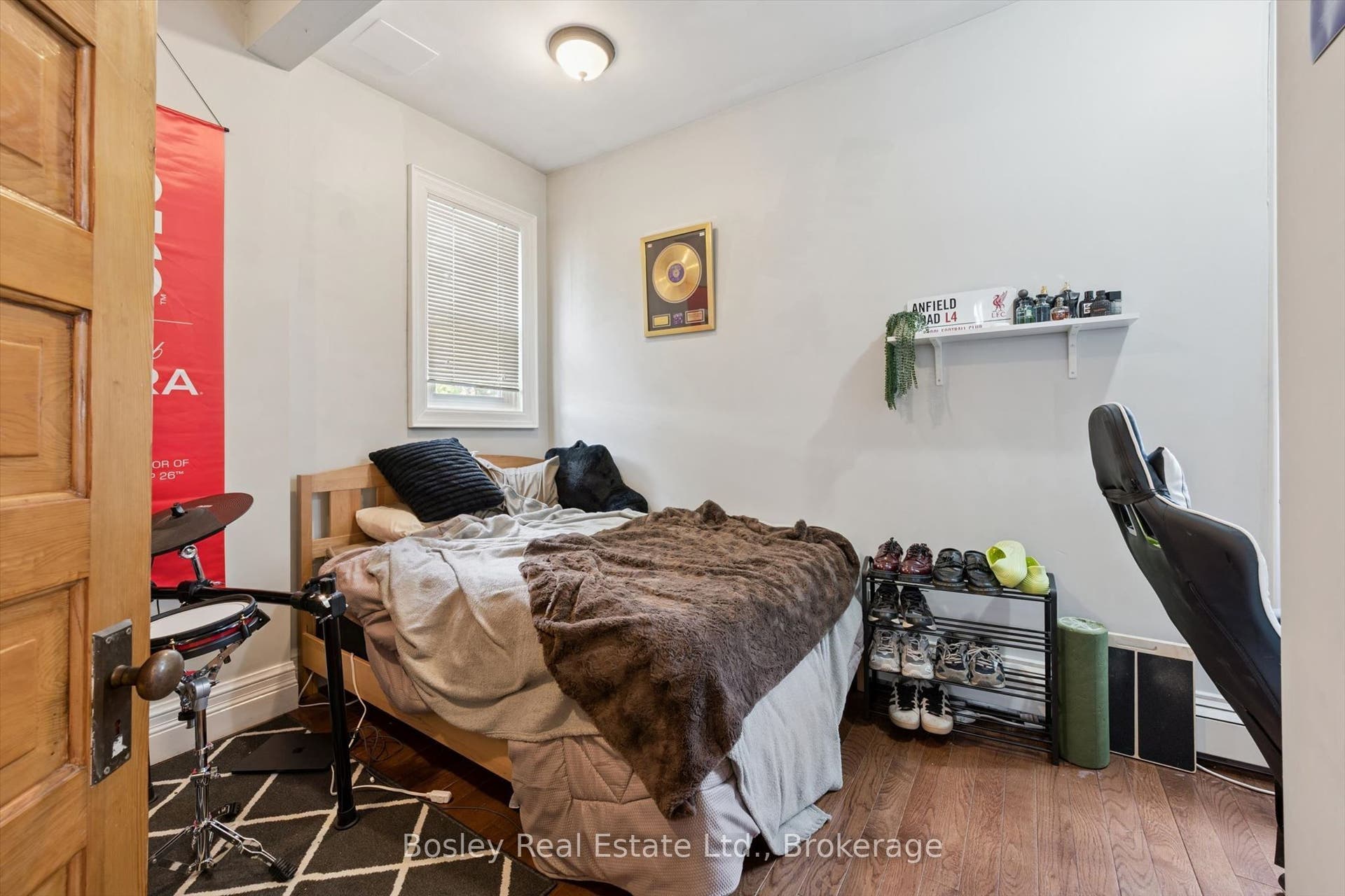 10 Ontario Street, Guelph, Wellington ON N1E 3B1 10 Ontario Street, Guelph, Wellington ON N1E 3B1