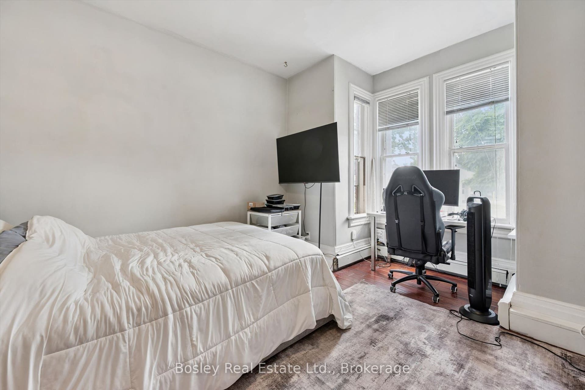 10 Ontario Street, Guelph, Wellington ON N1E 3B1 10 Ontario Street, Guelph, Wellington ON N1E 3B1