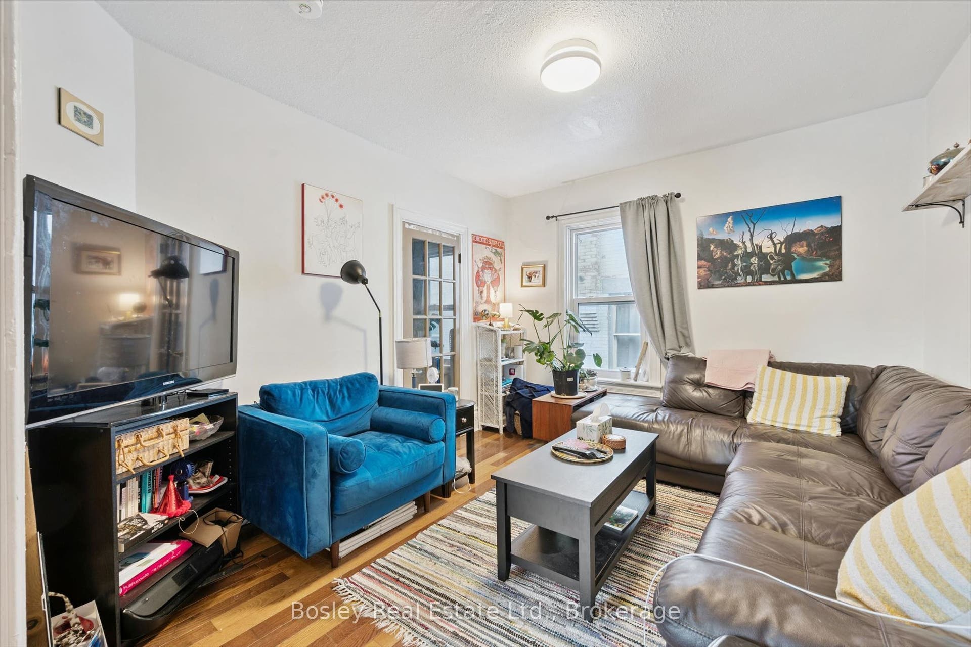 10 Ontario Street, Guelph, Wellington ON N1E 3B1 10 Ontario Street, Guelph, Wellington ON N1E 3B1