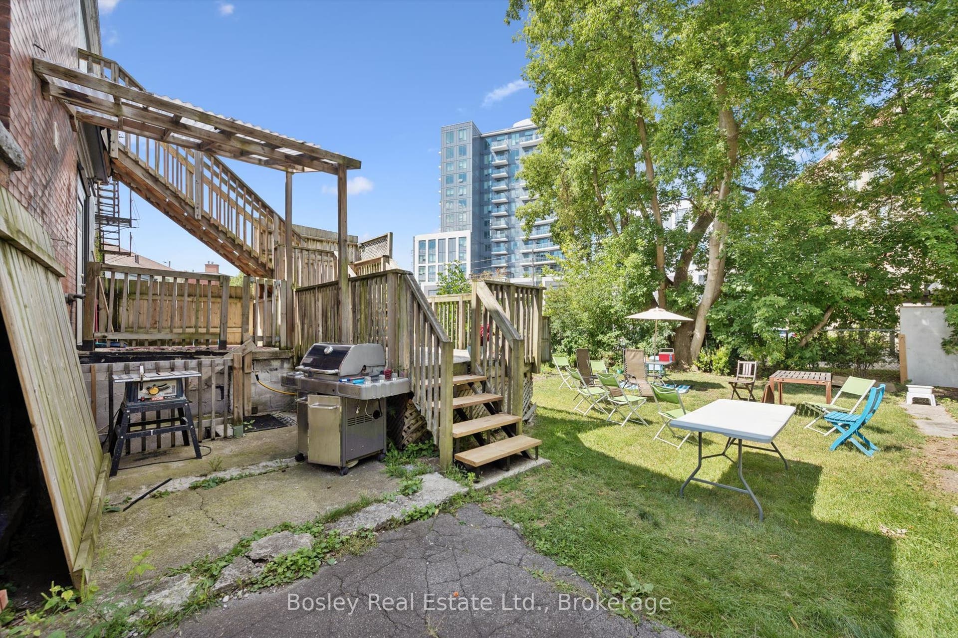10 Ontario Street, Guelph, Wellington ON N1E 3B1 10 Ontario Street, Guelph, Wellington ON N1E 3B1