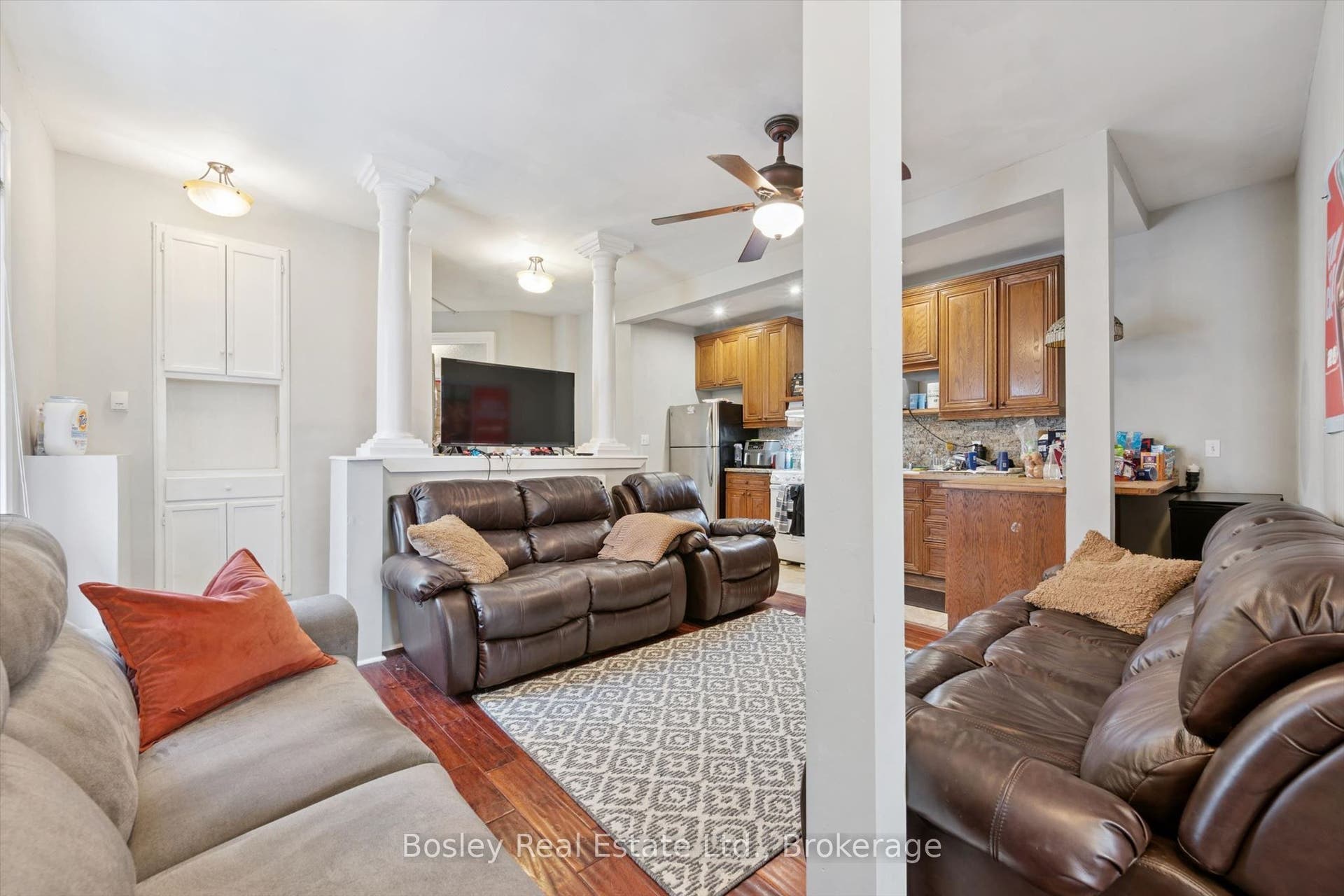 10 Ontario Street, Guelph, Wellington ON N1E 3B1 10 Ontario Street, Guelph, Wellington ON N1E 3B1