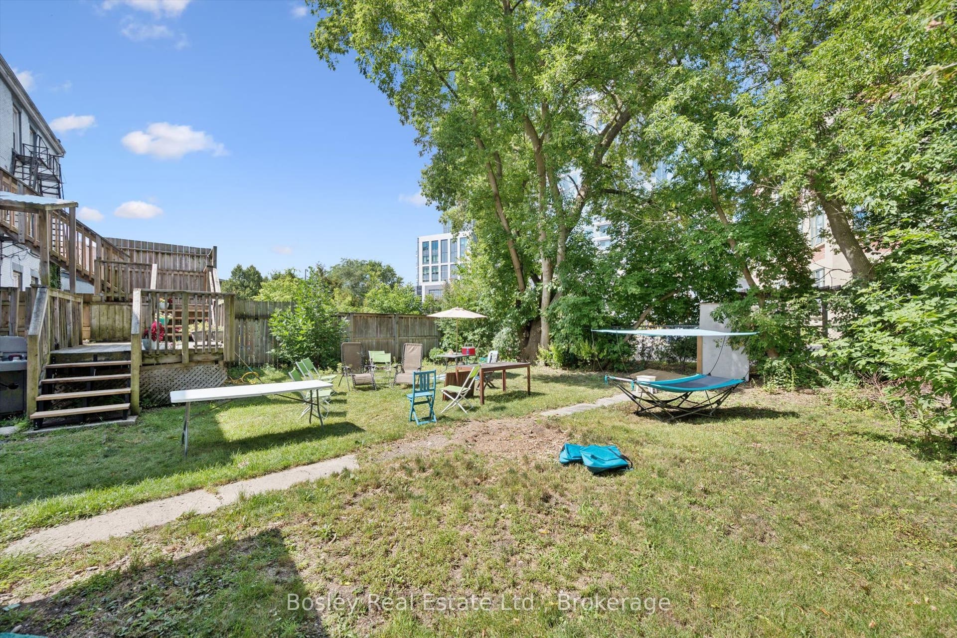 10 Ontario Street, Guelph, Wellington ON N1E 3B1 10 Ontario Street, Guelph, Wellington ON N1E 3B1