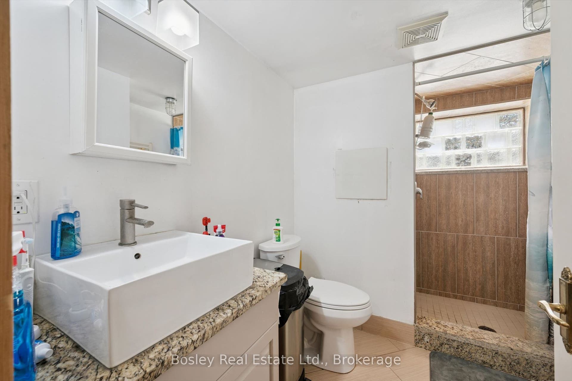 10 Ontario Street, Guelph, Wellington ON N1E 3B1 10 Ontario Street, Guelph, Wellington ON N1E 3B1