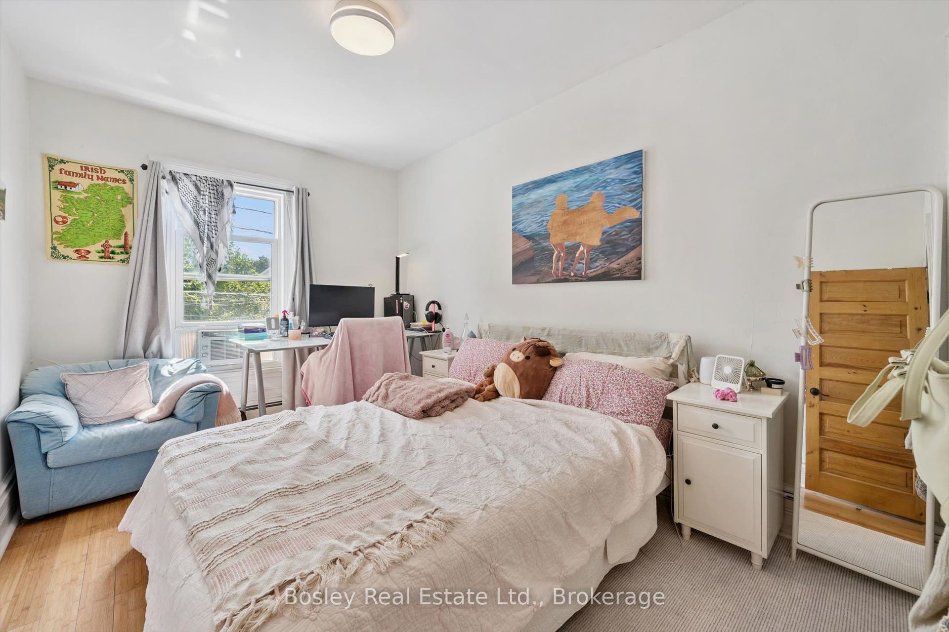 10 Ontario Street, Guelph, Wellington ON N1E 3B1 10 Ontario Street, Guelph, Wellington ON N1E 3B1