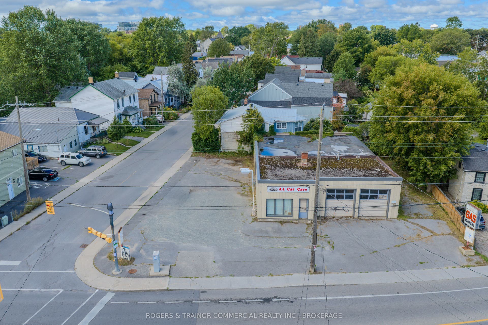 312 Montreal Street, Kingston, Frontenac ON K7K 3H3