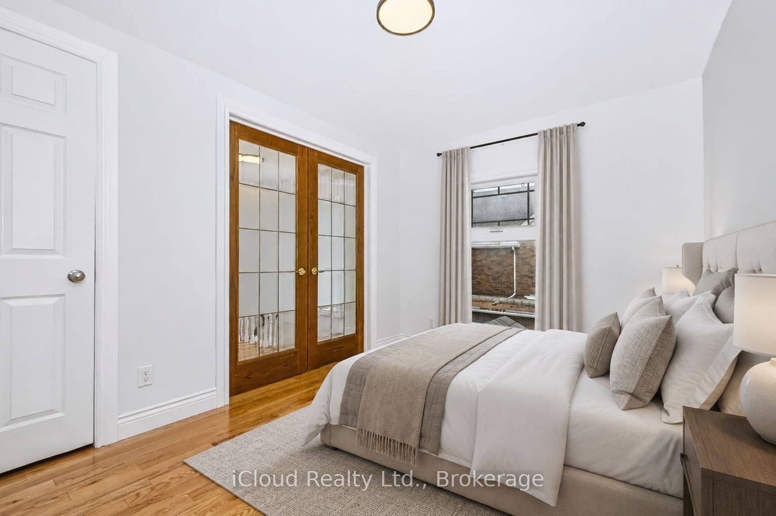 654 Duke Street, Cambridge, Waterloo ON N3H 3T5 VS - Bedroom 1 from another angle