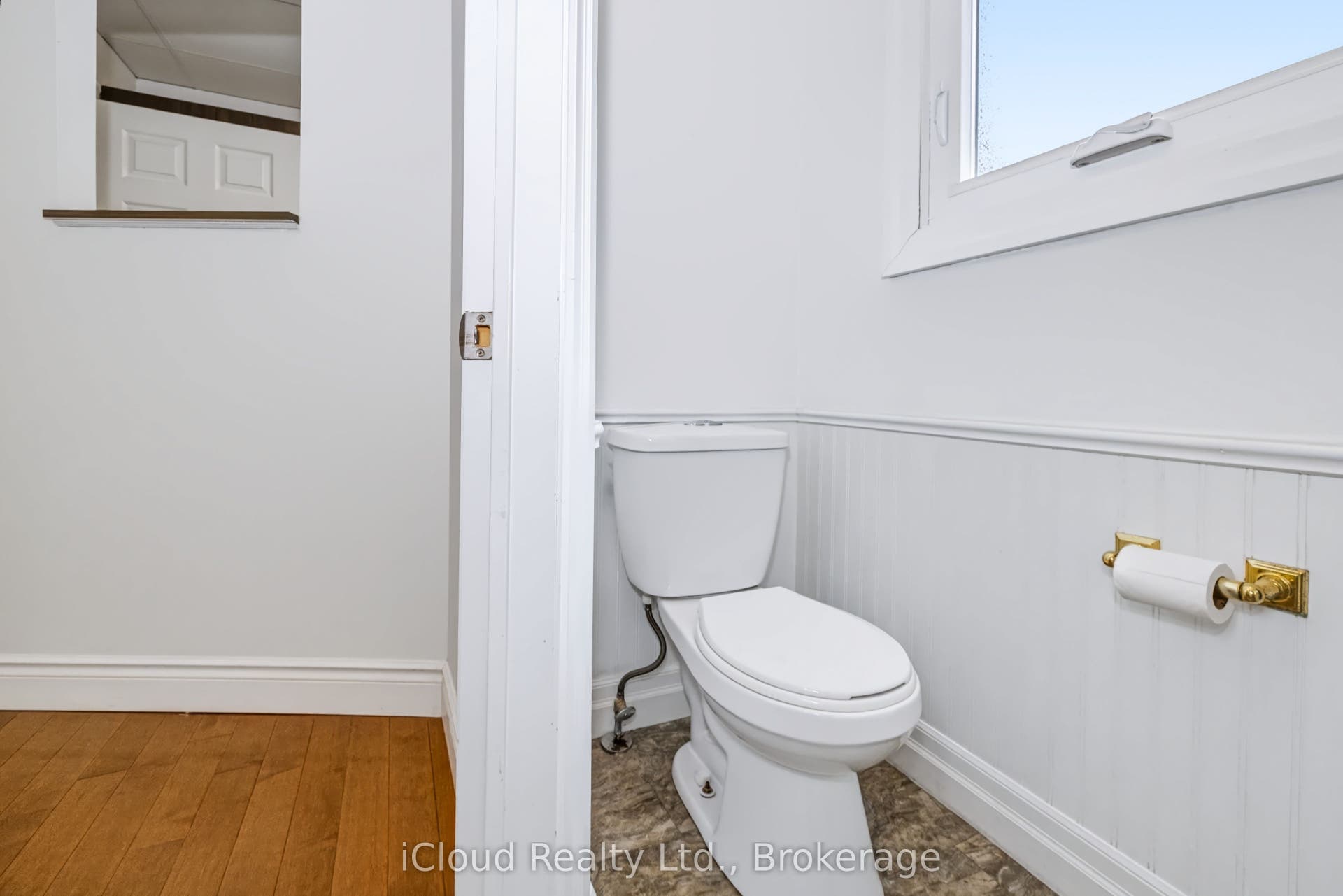 654 Duke Street, Cambridge, Waterloo ON N3H 3T5 2 pc. Bathroom
