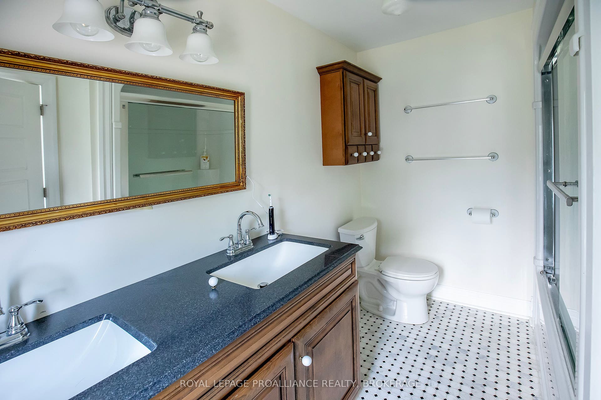 300 Sydenham Street, Kingston, Frontenac ON K7K 3M7