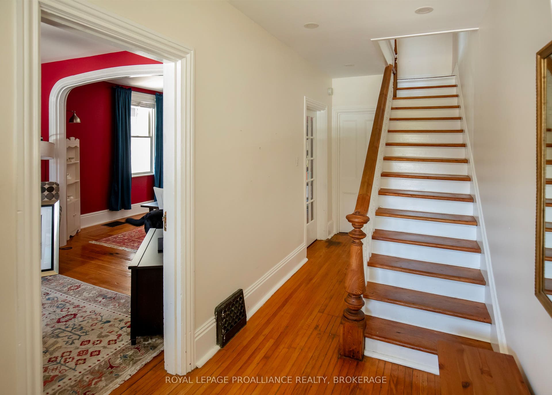 300 Sydenham Street, Kingston, Frontenac ON K7K 3M7