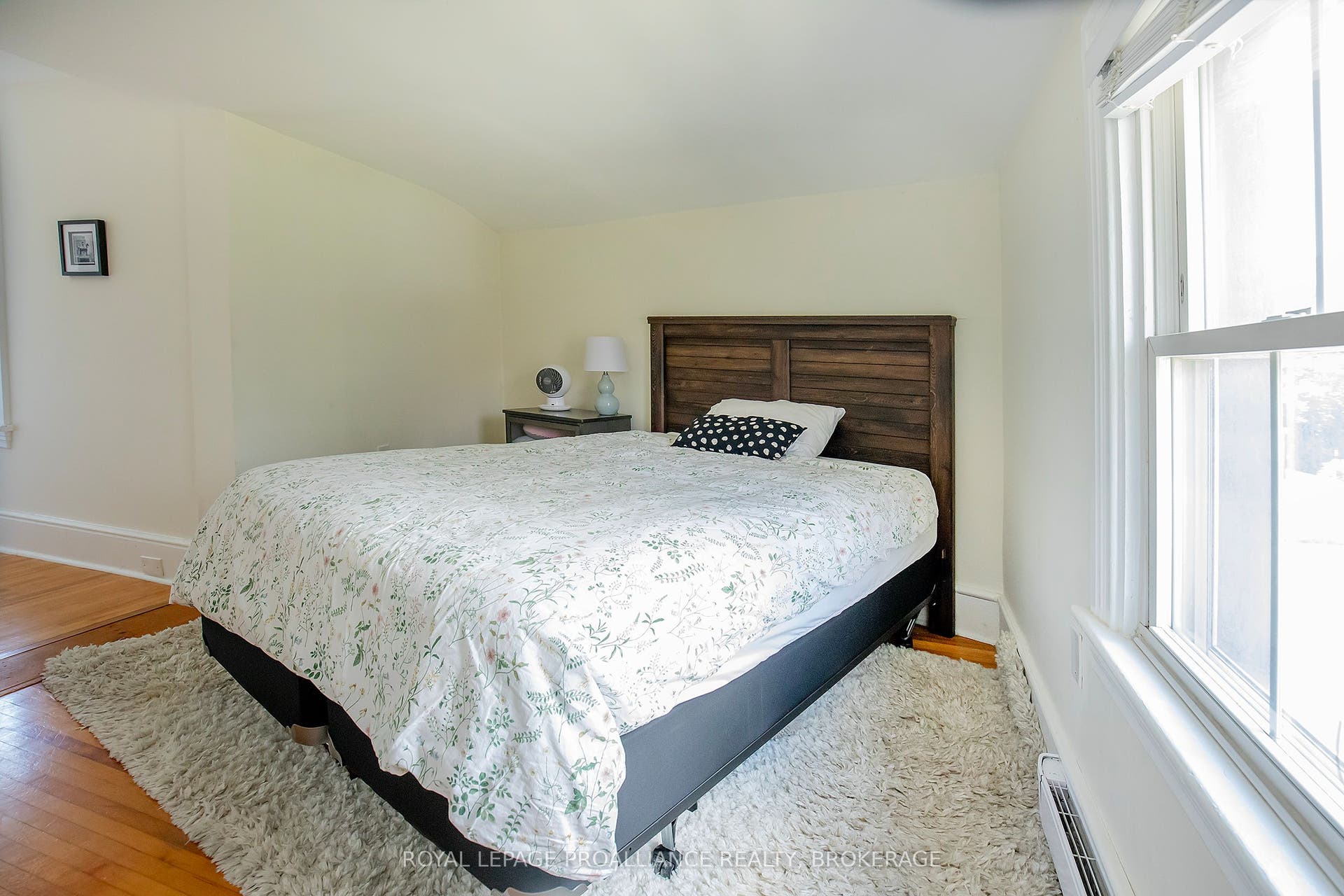 300 Sydenham Street, Kingston, Frontenac ON K7K 3M7