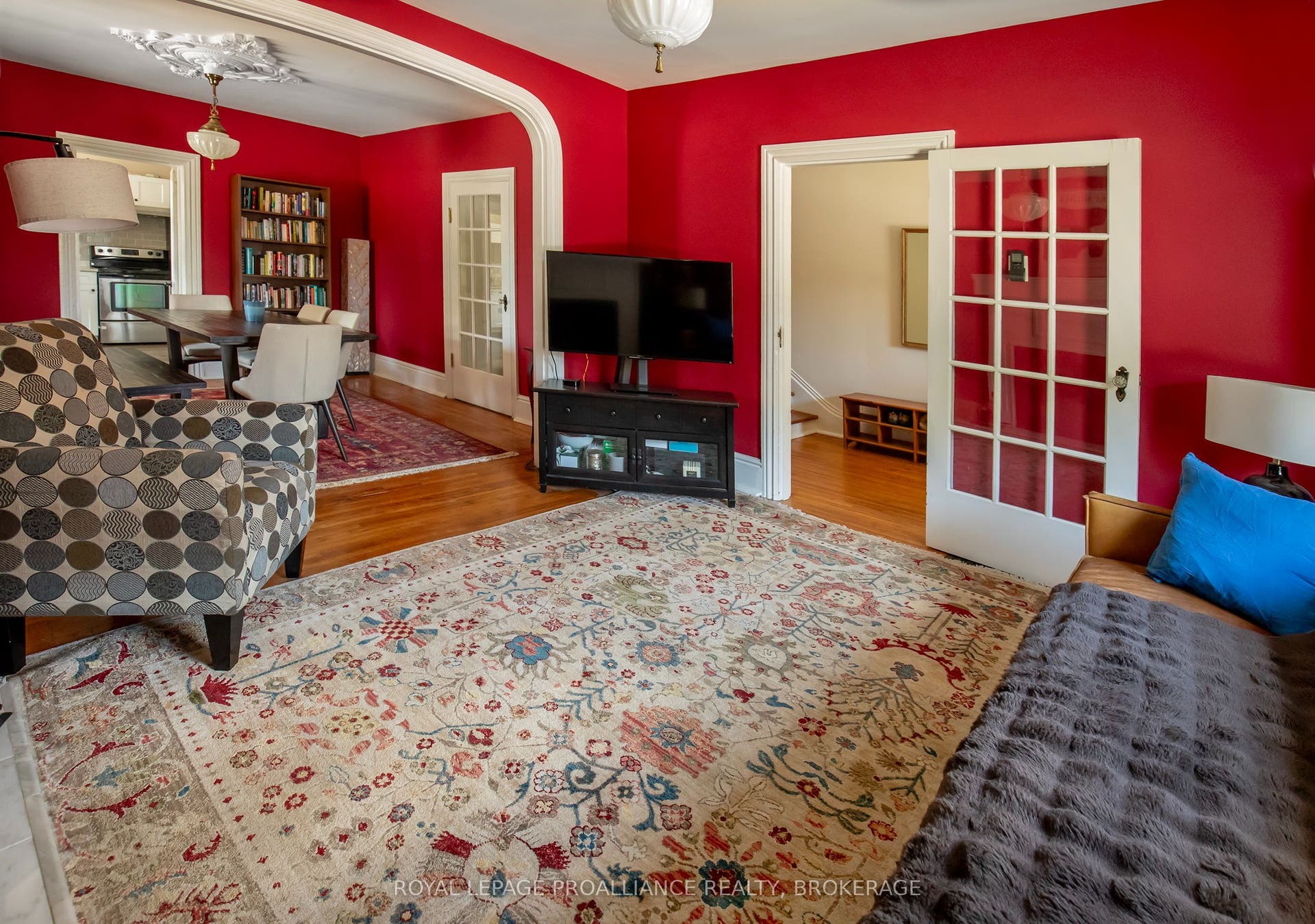 300 Sydenham Street, Kingston, Frontenac ON K7K 3M7