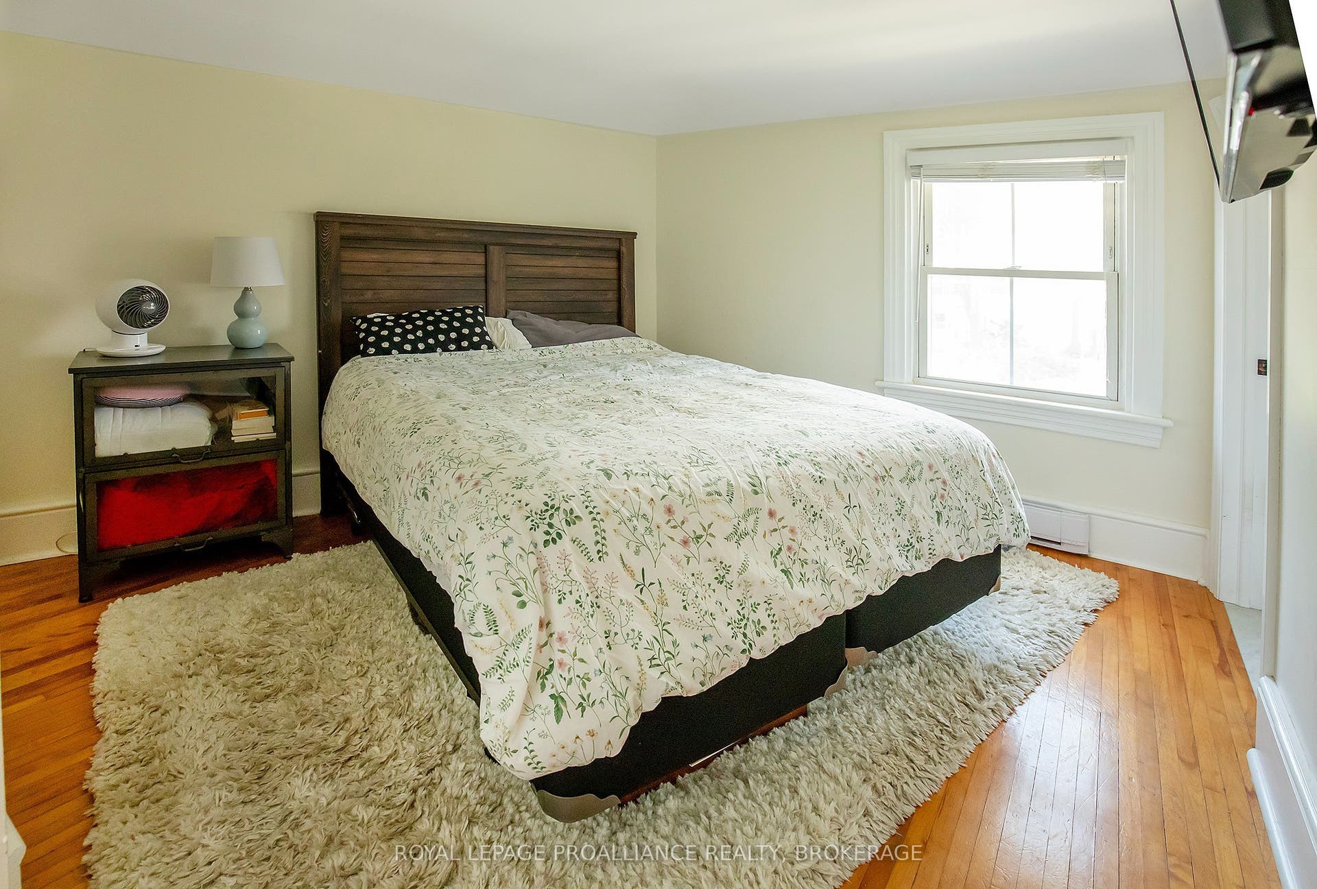 300 Sydenham Street, Kingston, Frontenac ON K7K 3M7