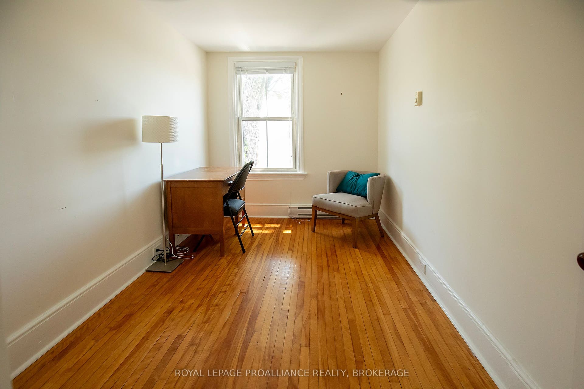 300 Sydenham Street, Kingston, Frontenac ON K7K 3M7