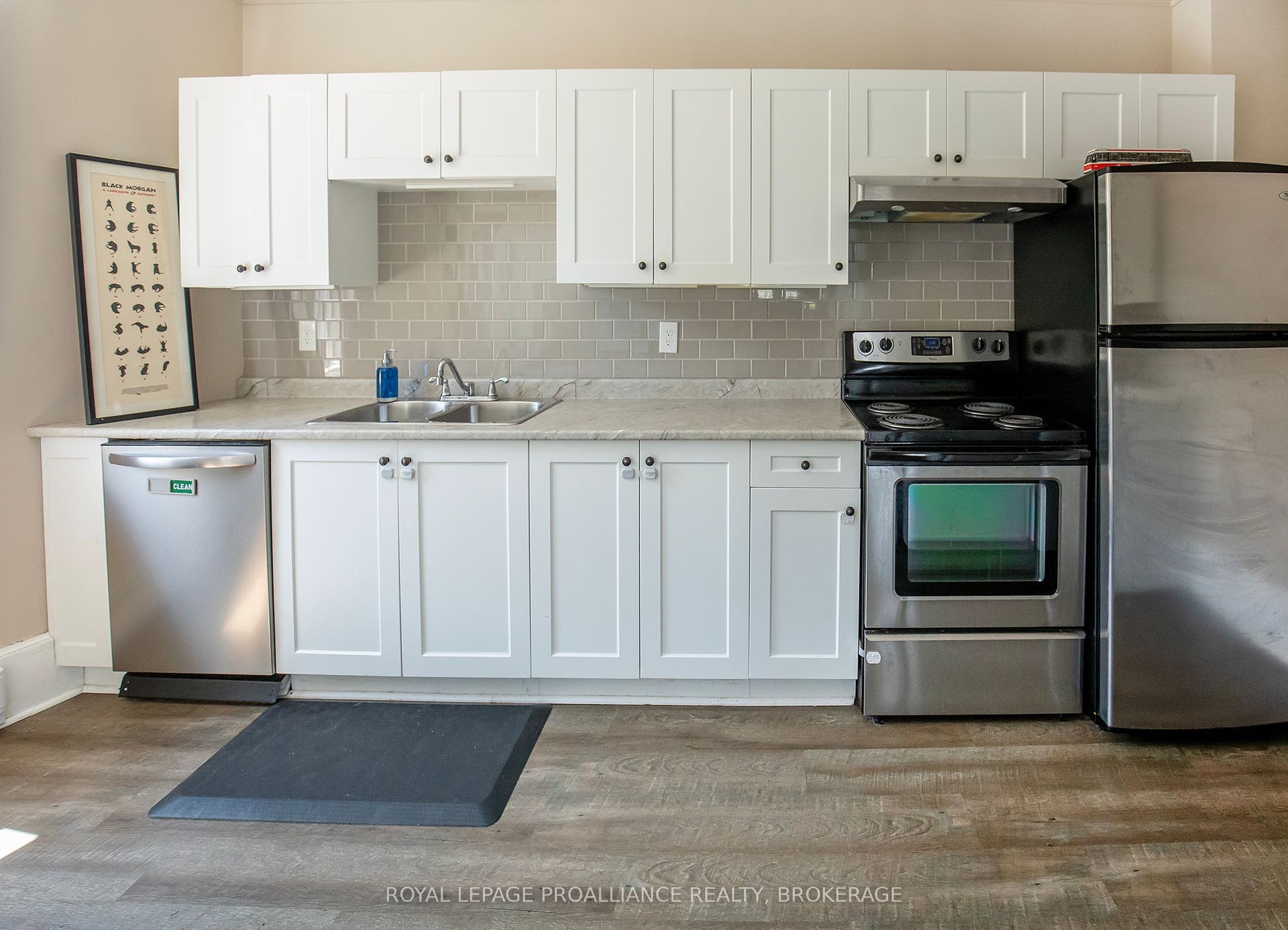 300 Sydenham Street, Kingston, Frontenac ON K7K 3M7