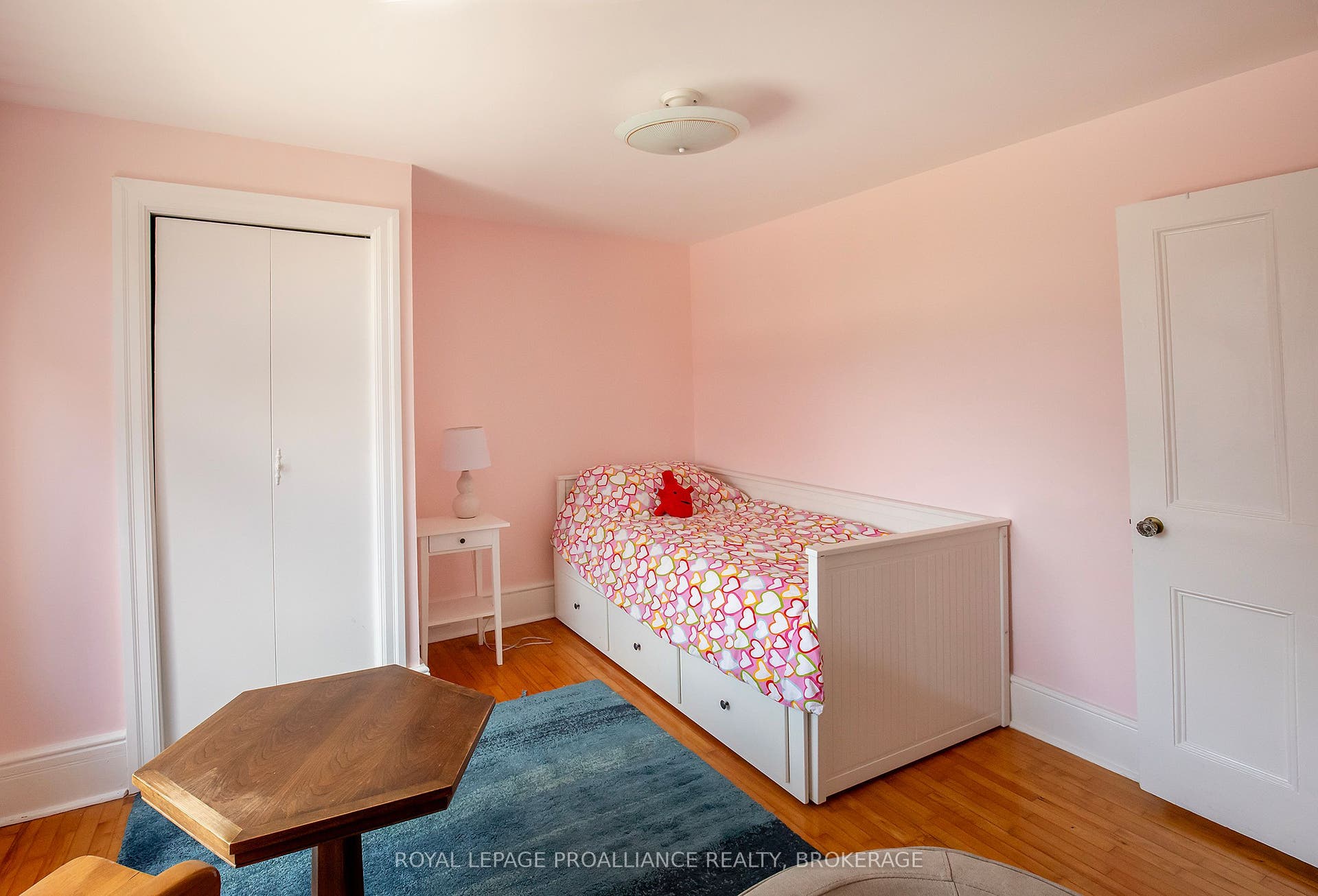 300 Sydenham Street, Kingston, Frontenac ON K7K 3M7