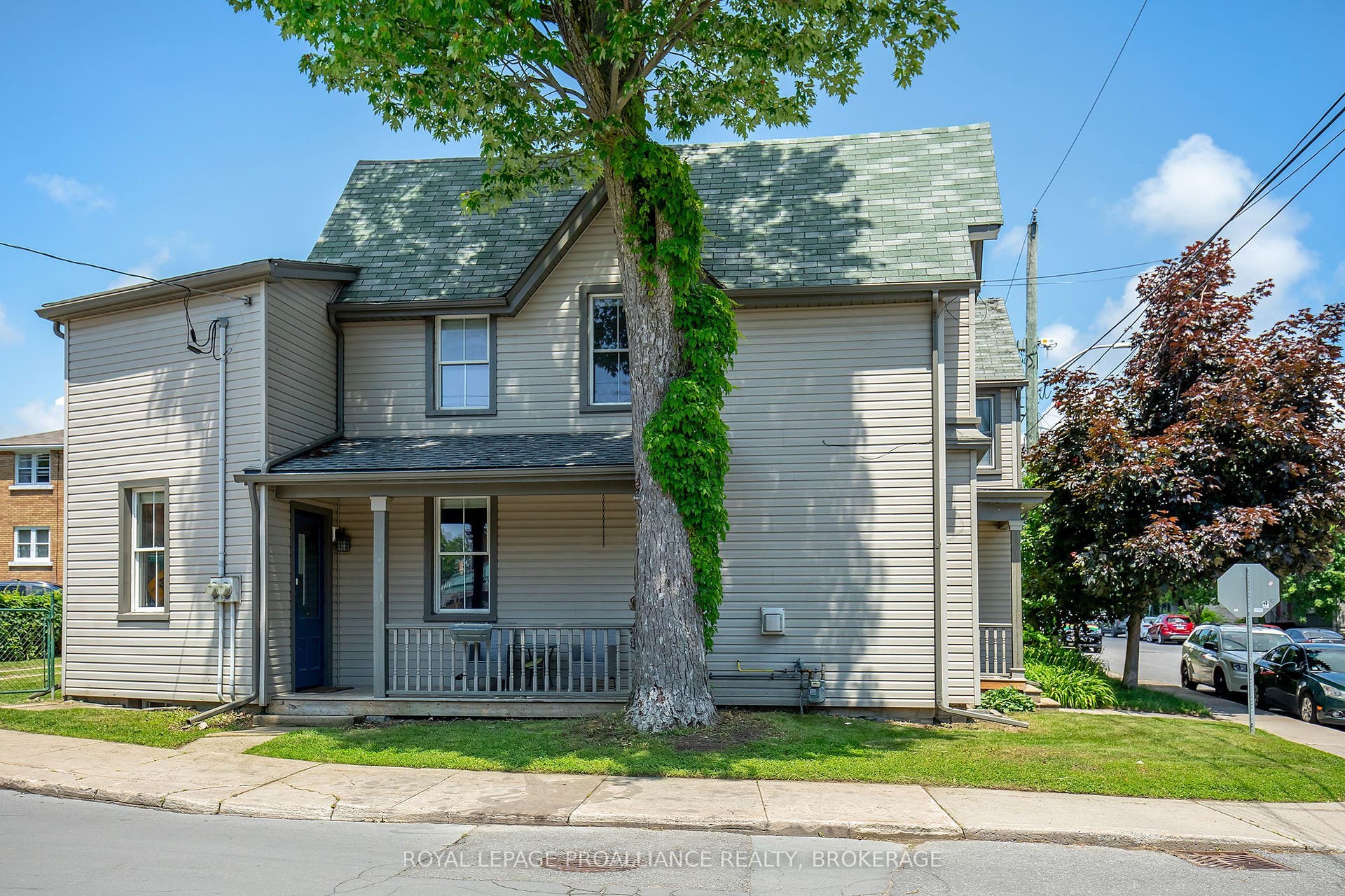 300 Sydenham Street, Kingston, Frontenac ON K7K 3M7