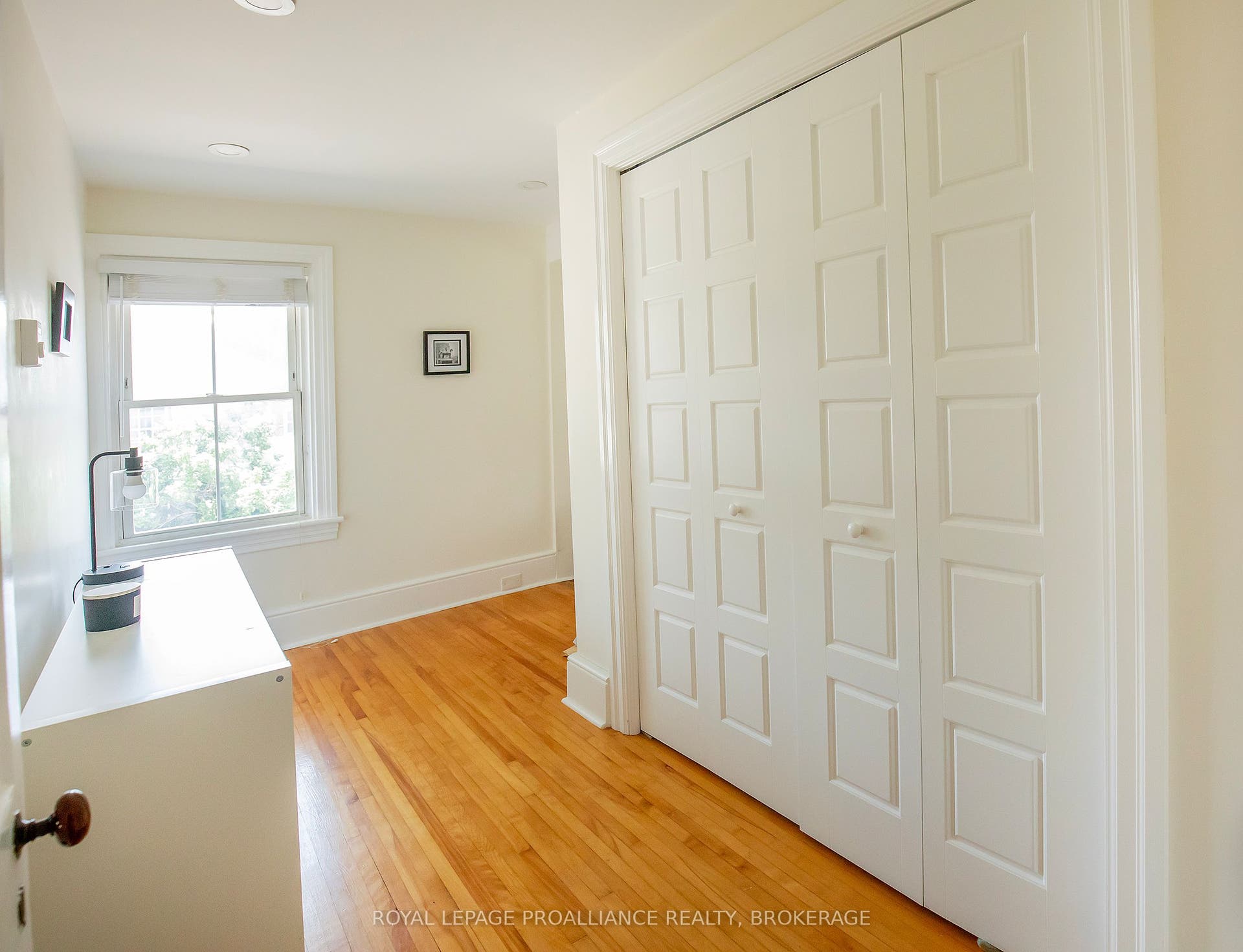 300 Sydenham Street, Kingston, Frontenac ON K7K 3M7