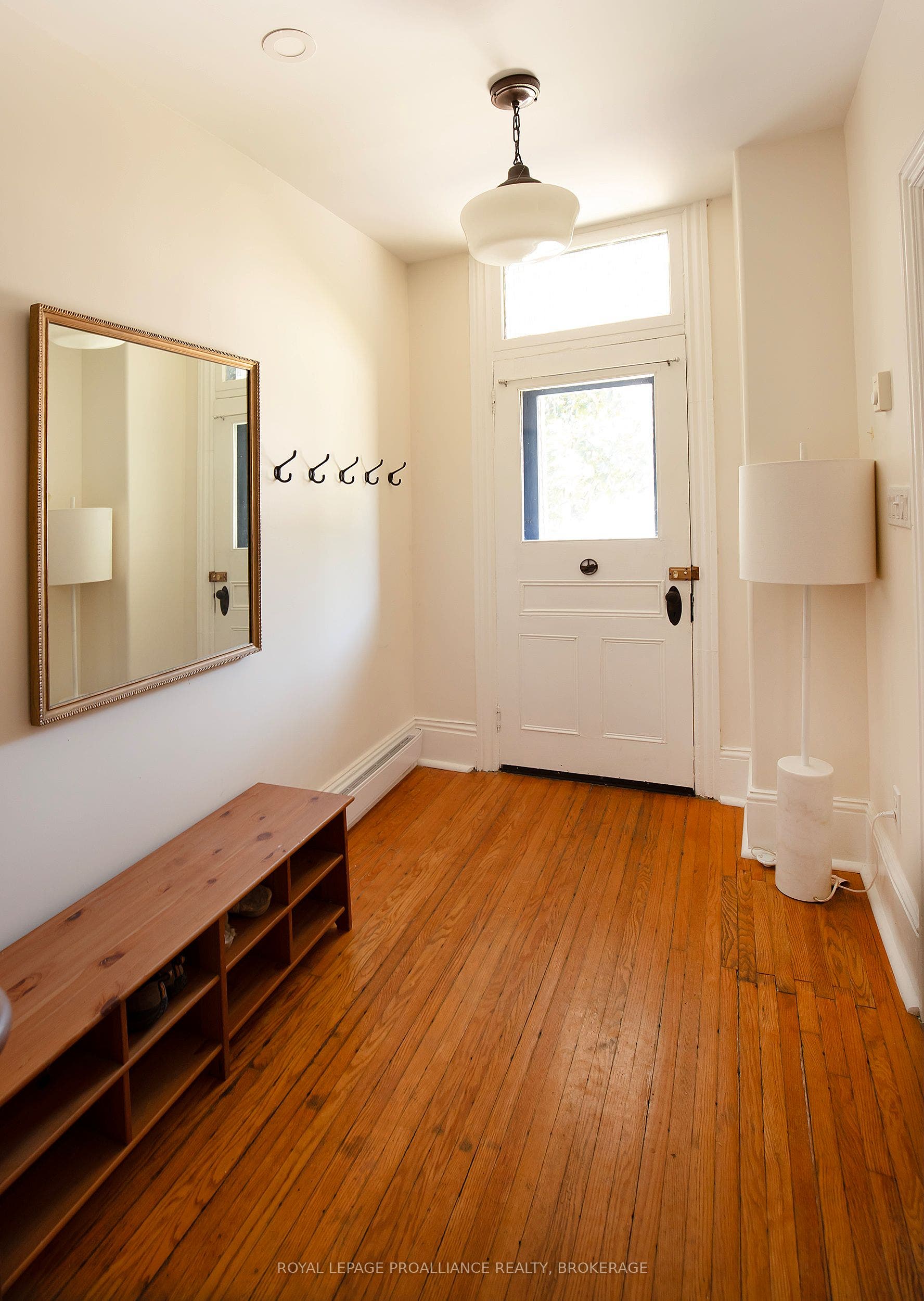 300 Sydenham Street, Kingston, Frontenac ON K7K 3M7