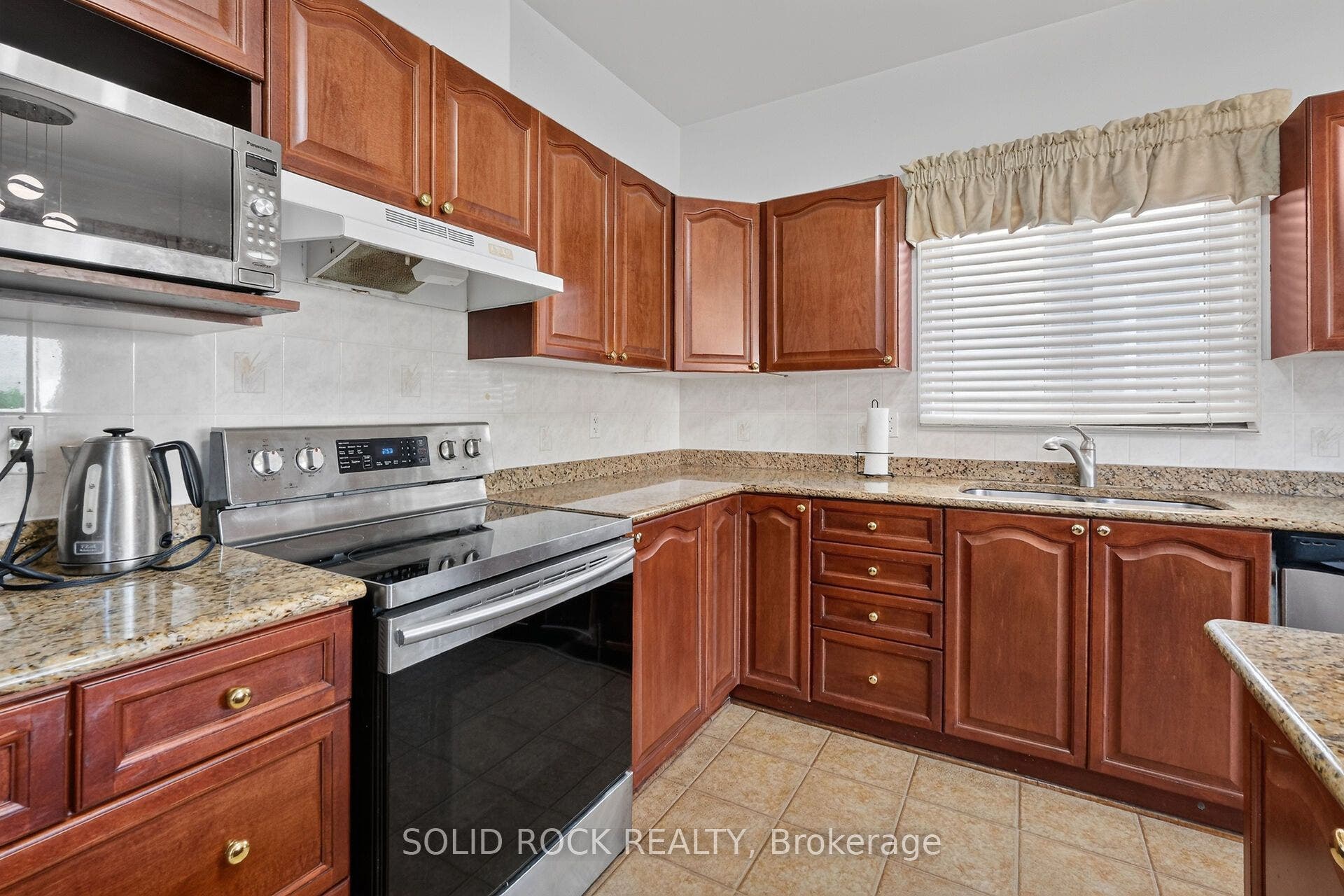 131 Finn Court, Hunt Club - South Keys And Area, Ottawa ON K1V 2C6