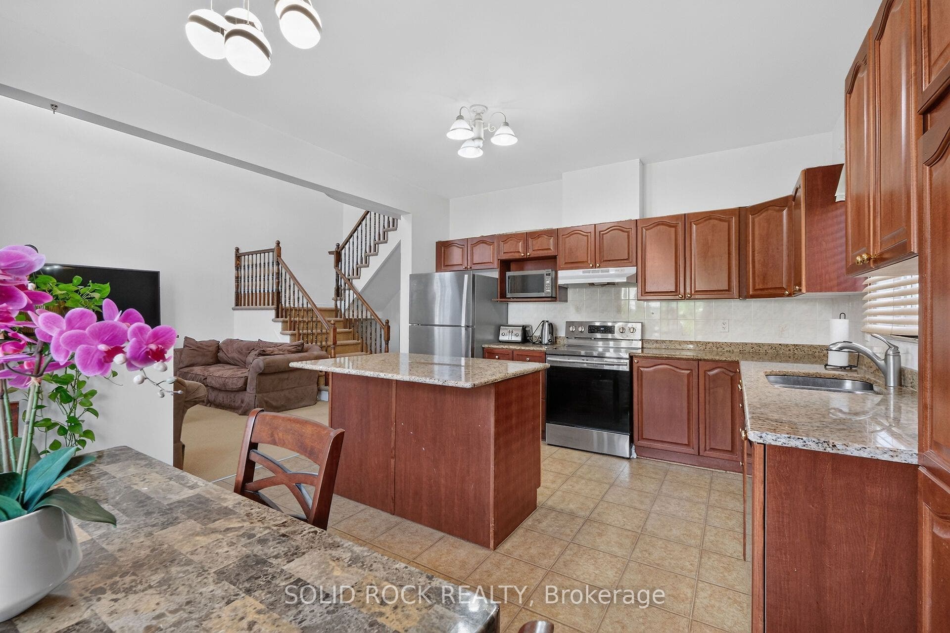131 Finn Court, Hunt Club - South Keys And Area, Ottawa ON K1V 2C6