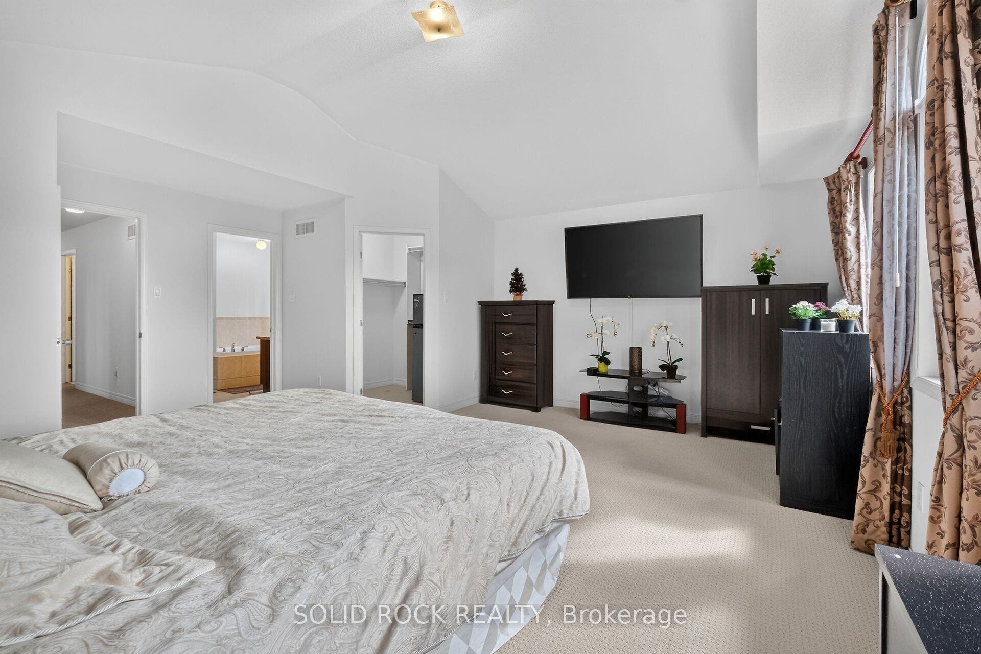131 Finn Court, Hunt Club - South Keys And Area, Ottawa ON K1V 2C6