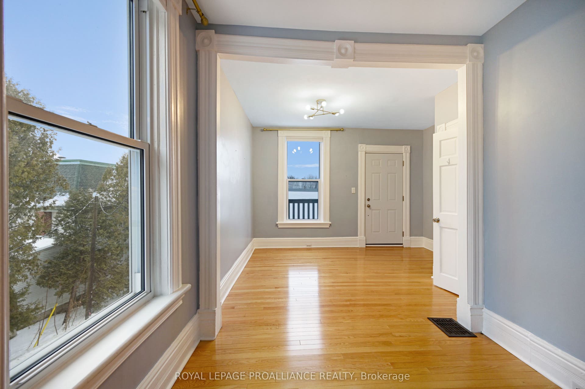 372 King Street W, Brockville, Leeds And Grenville ON K6V 3S6 Main House - Secondary Bedroom