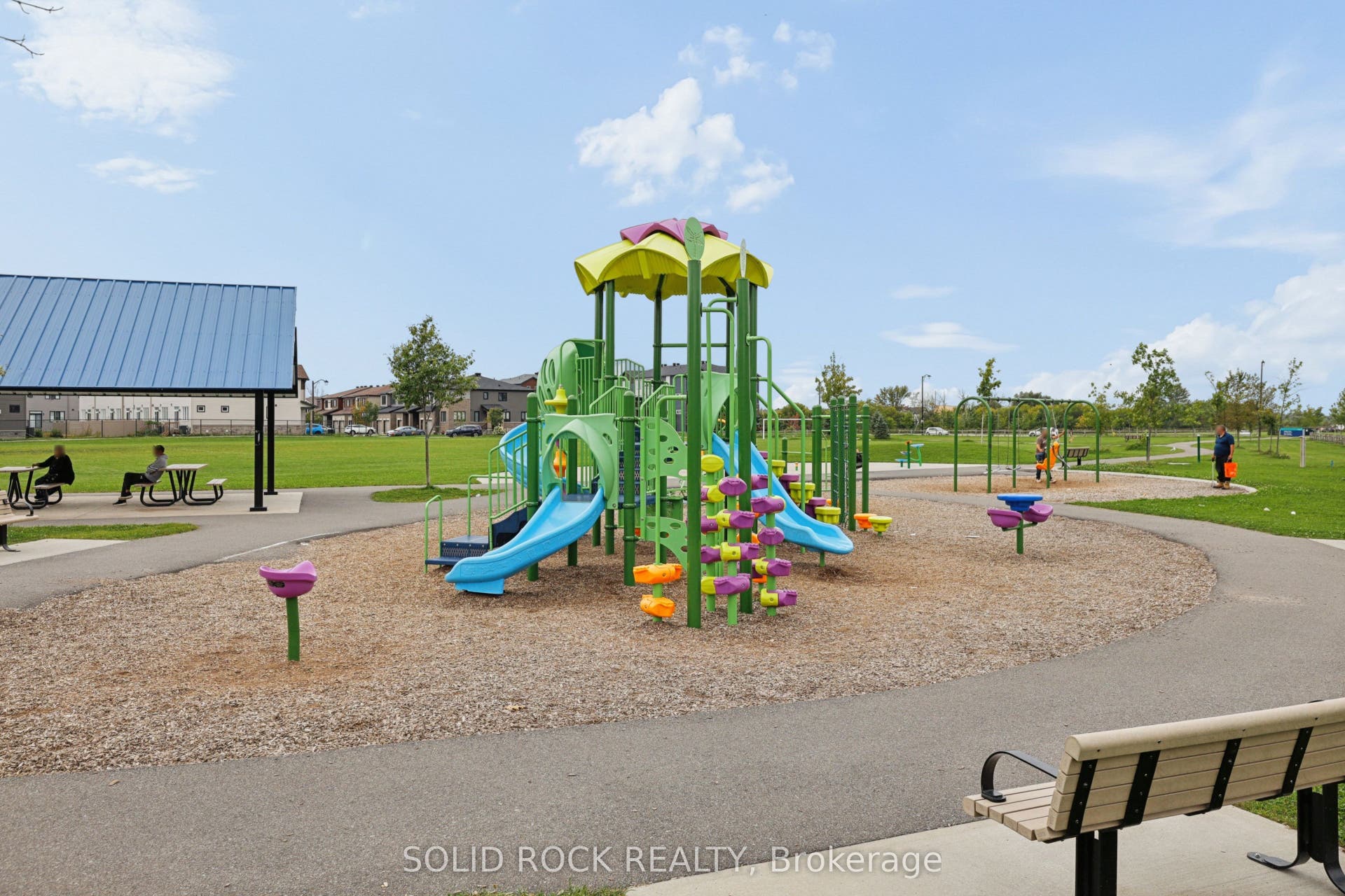 2529 Waterlilly Way, Barrhaven, Ottawa ON K2J 0K2 Park nearby (walk a few mins)
