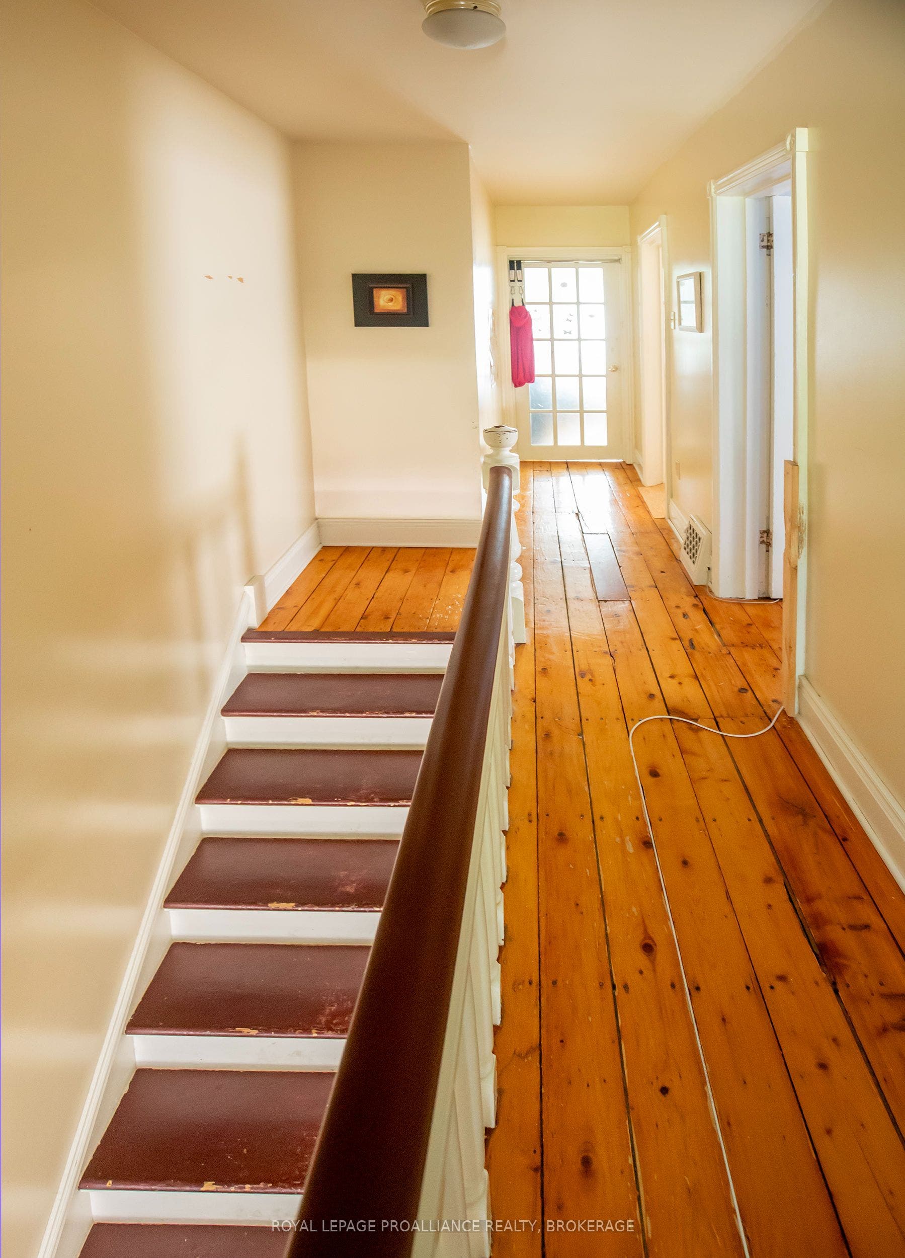 38 York Street, Kingston, Frontenac ON K7K 1P5