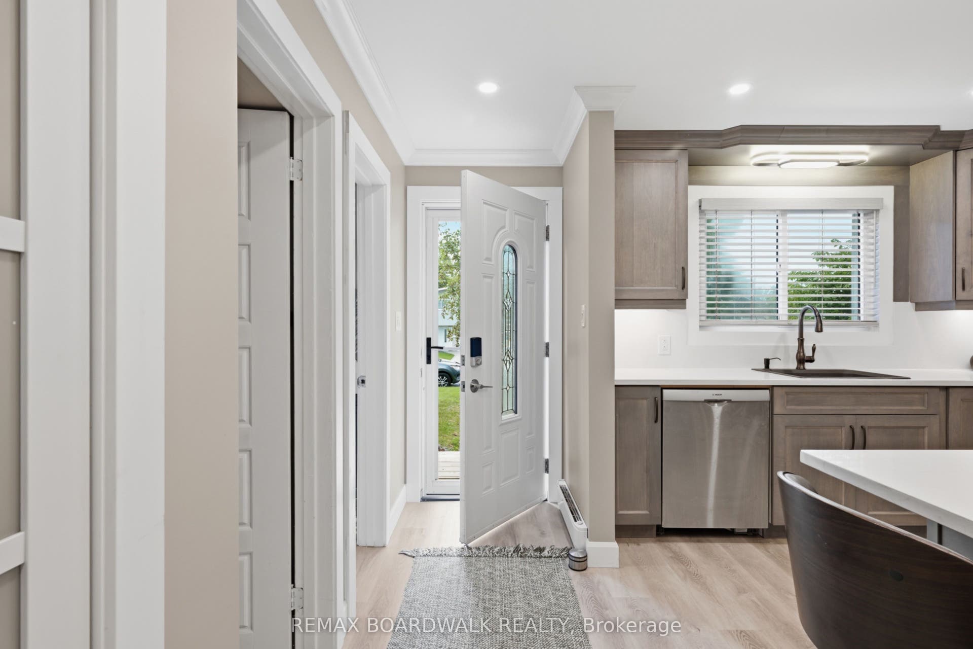 11 Maple Avenue, Brockville, Leeds And Grenville ON K6V 1Y3