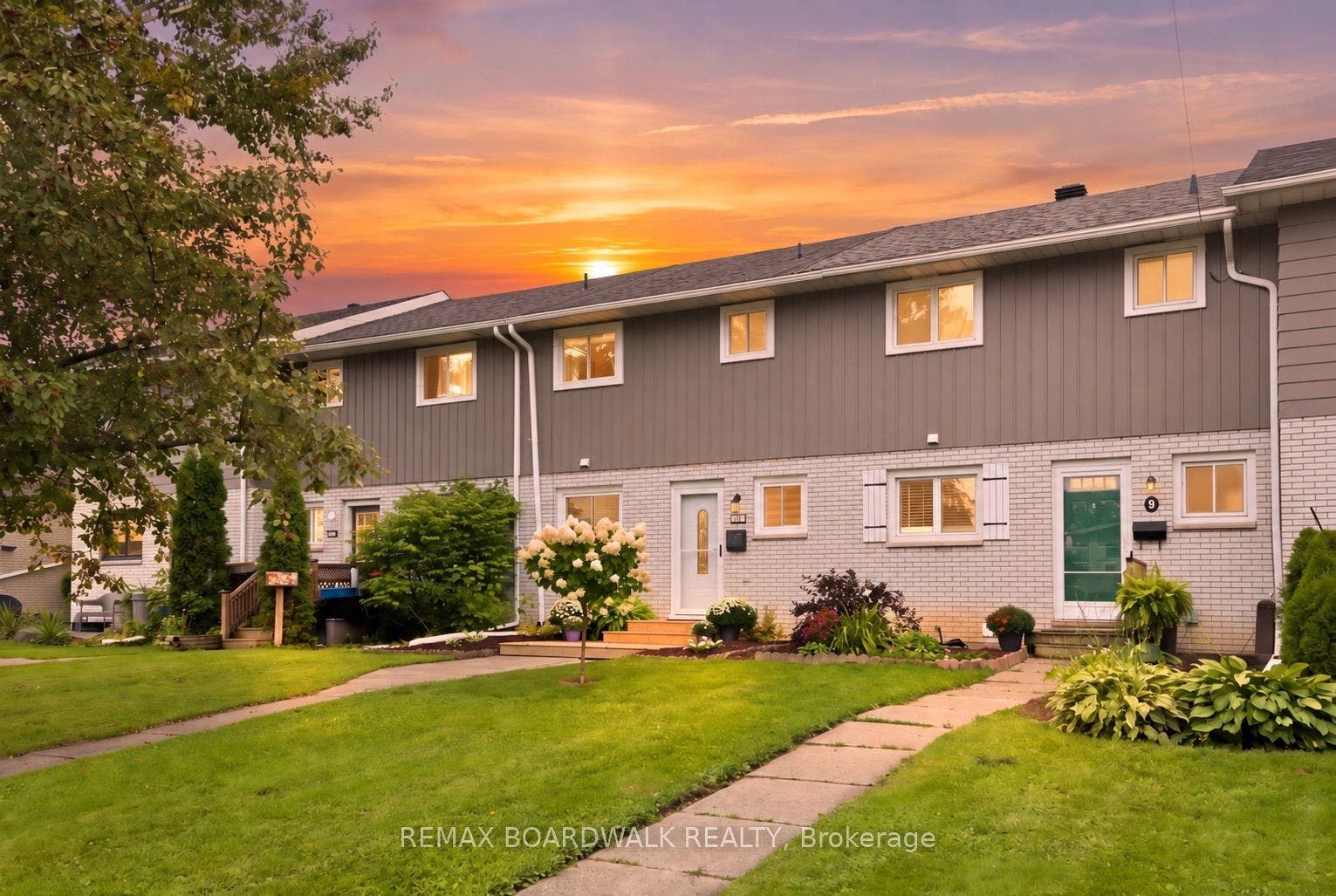 11 Maple Avenue, Brockville, Leeds And Grenville ON K6V 1Y3