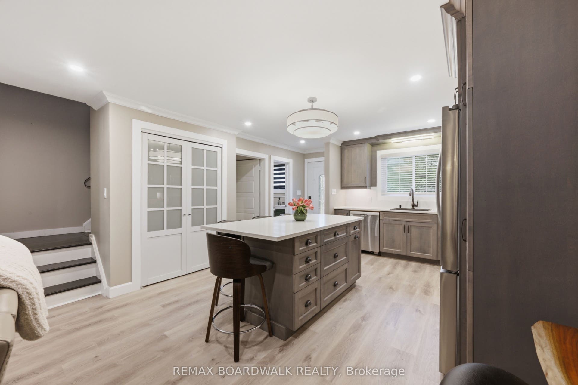 11 Maple Avenue, Brockville, Leeds And Grenville ON K6V 1Y3