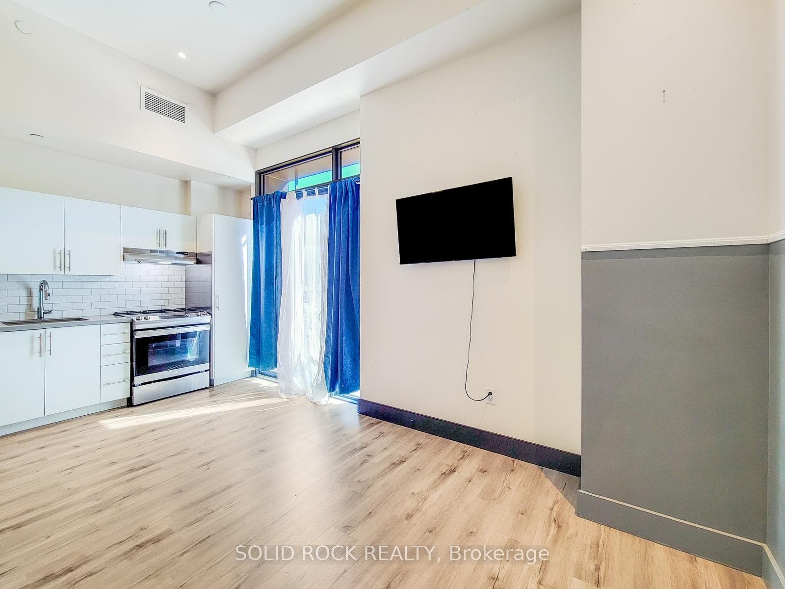 121 King Street E, #101, Hamilton, Hamilton ON L8N 1A9 121 King Street E, #101, Hamilton, Hamilton ON L8N 1A9