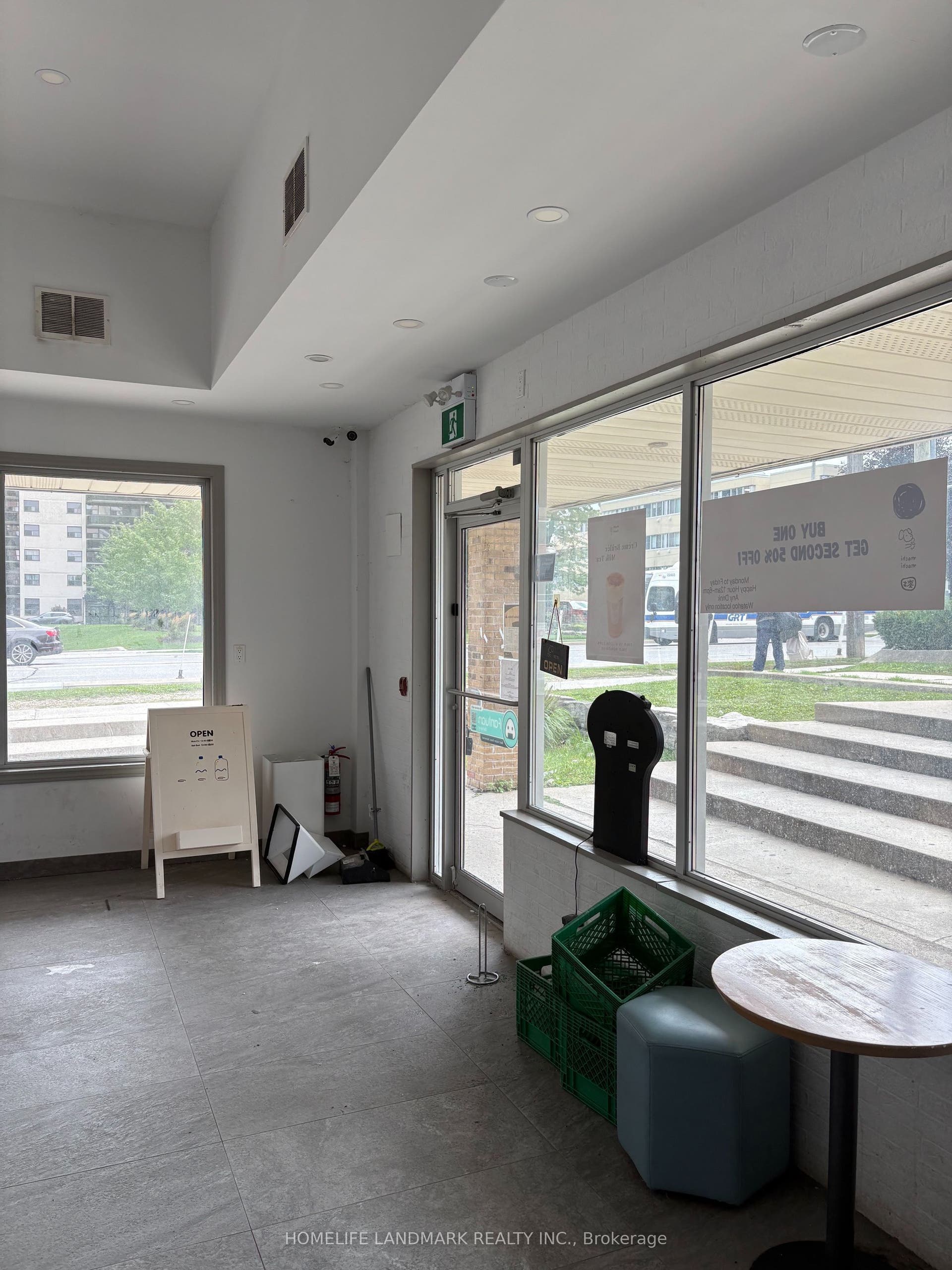 140 University Avenue W, #1B, Waterloo, Waterloo ON N2L 6J3 140 University Avenue W, #1B, Waterloo, Waterloo ON N2L 6J3